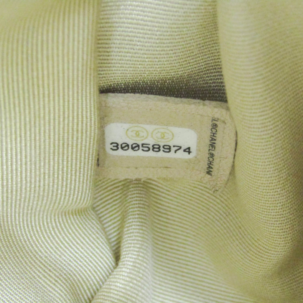 Chanel Light Beige Leather Shoulder Bag (Pre-Owned)