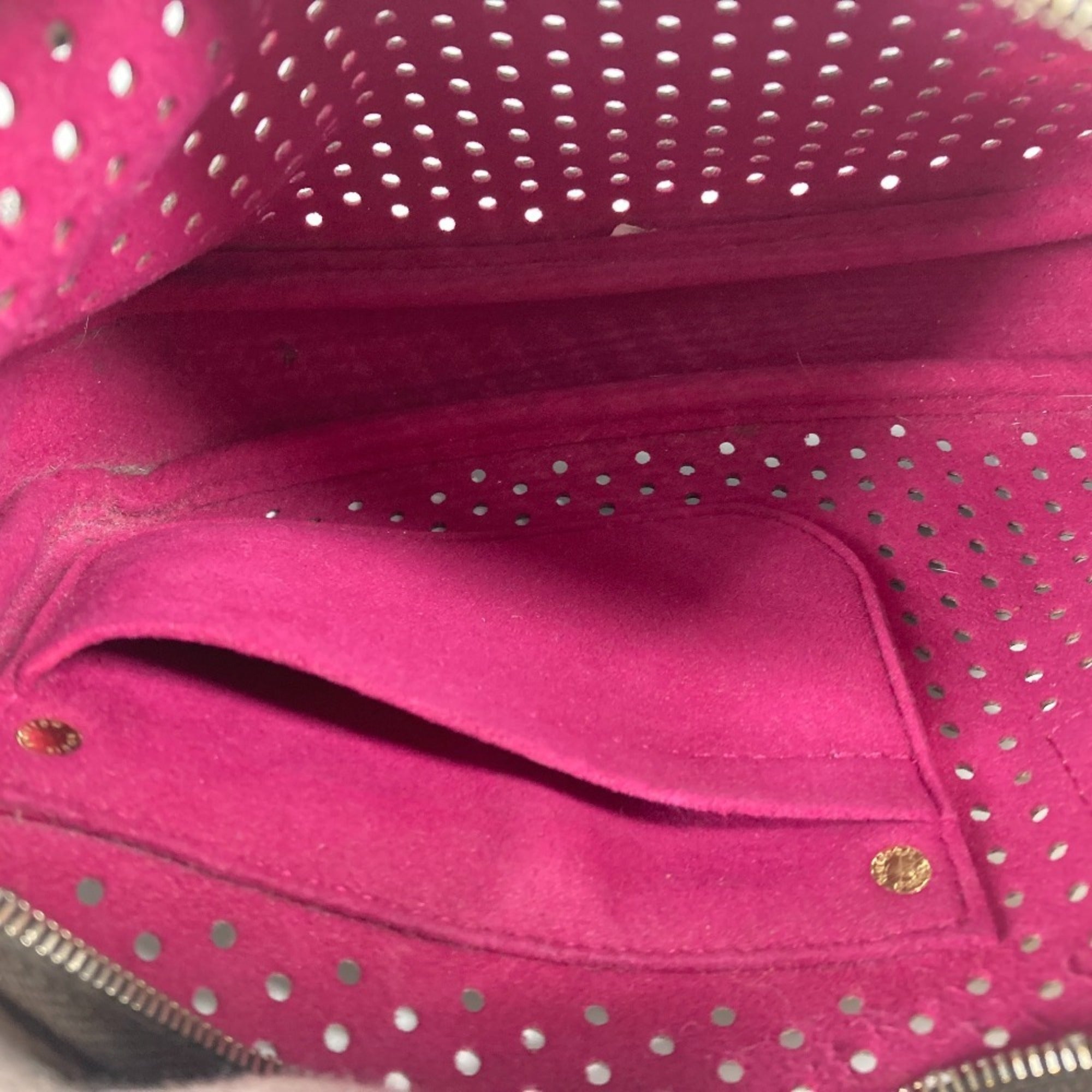 Louis Vuitton Fuchsia Pink Monogram Pochette Pouch Shoulder Bag (Pre-Owned)