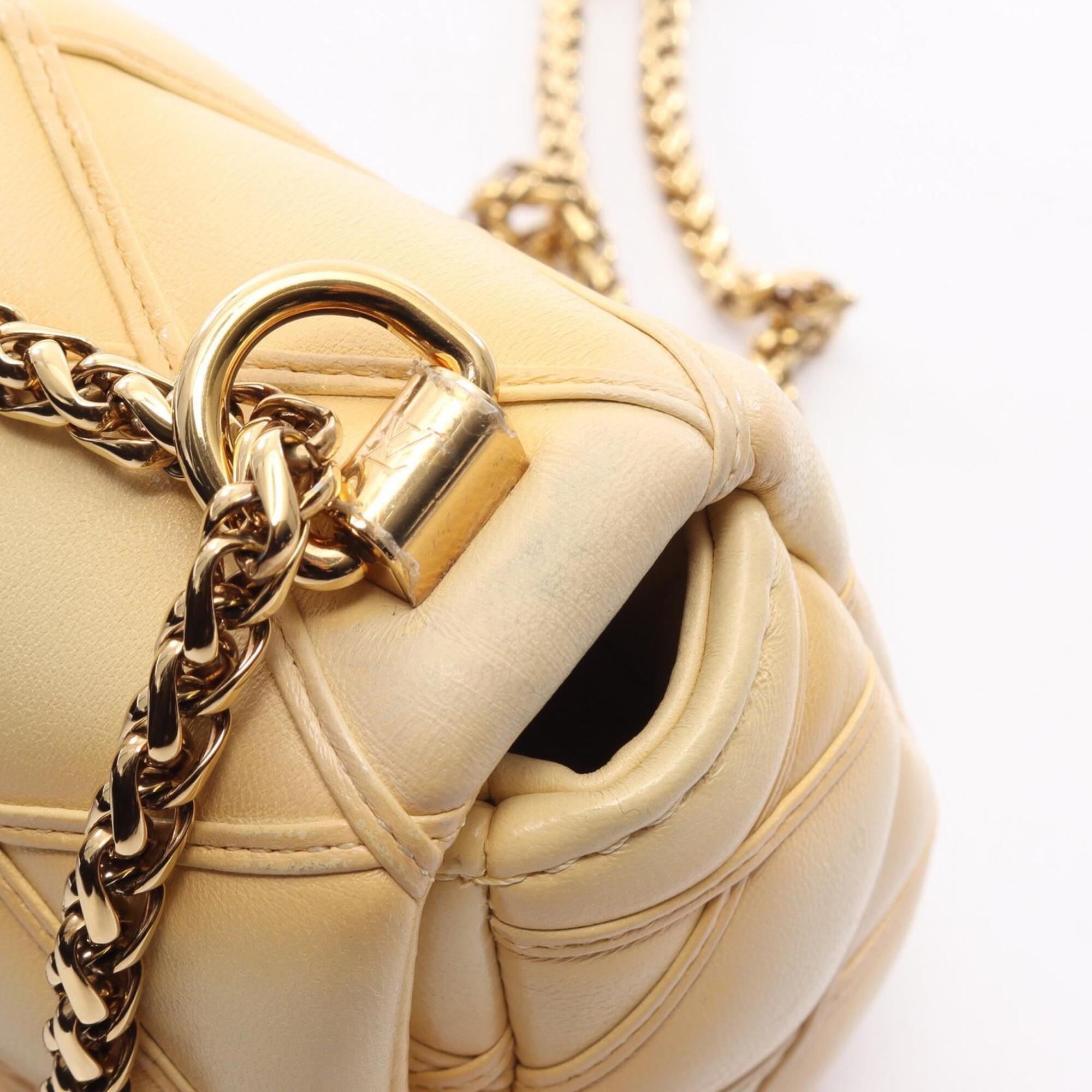 Louis Vuitton Yellow Leather Handbag Shoulder Bag (Pre-Owned)