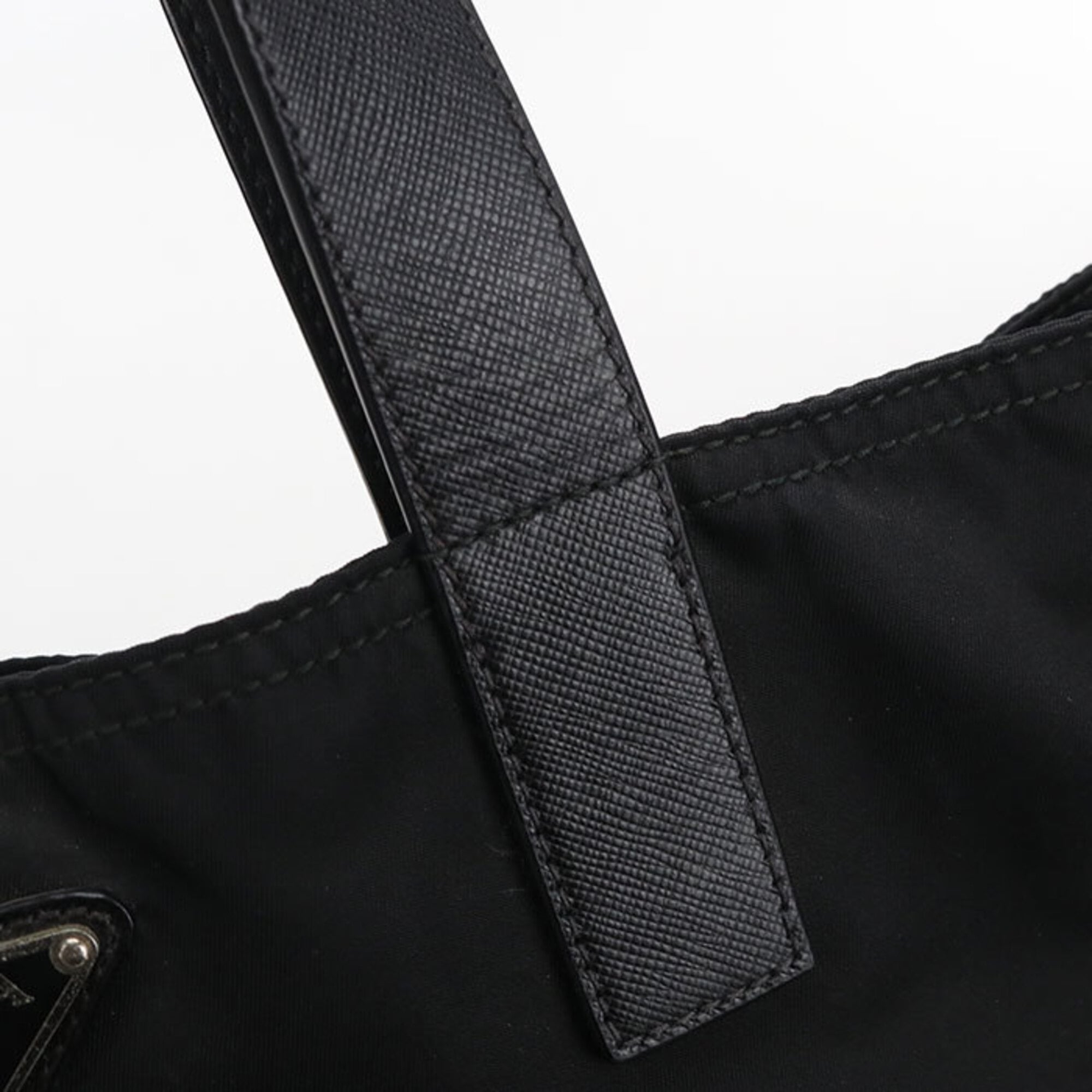 Prada Black Nylon Tote Bag (Pre-Owned)