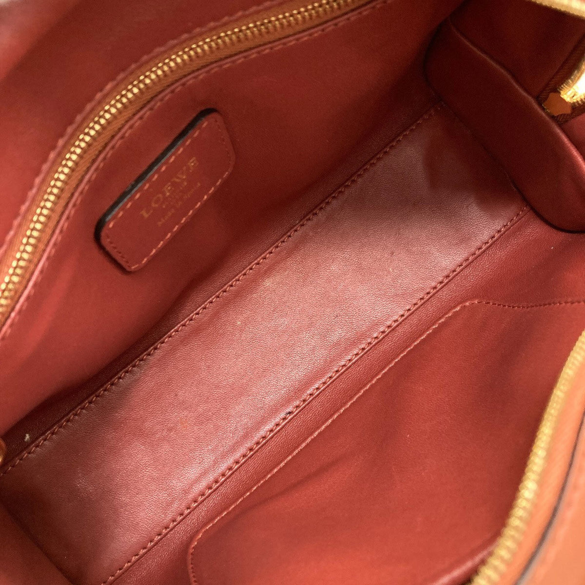 Loewe Brown Leather Handbag (Pre-Owned)
