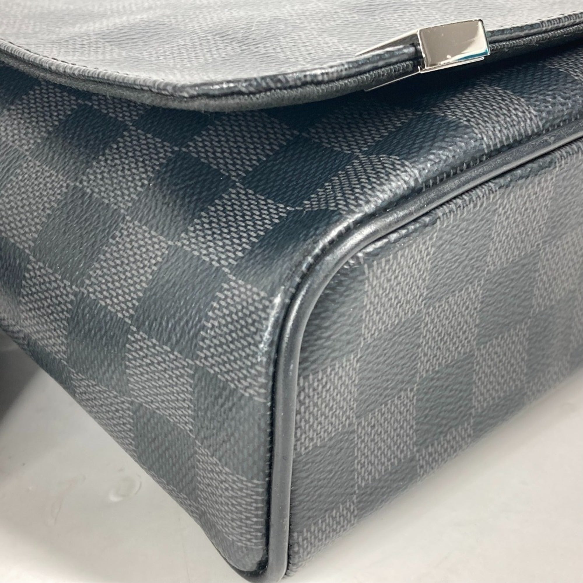 Louis Vuitton Black Damier Graphite Shoulder Bag (Pre-Owned)
