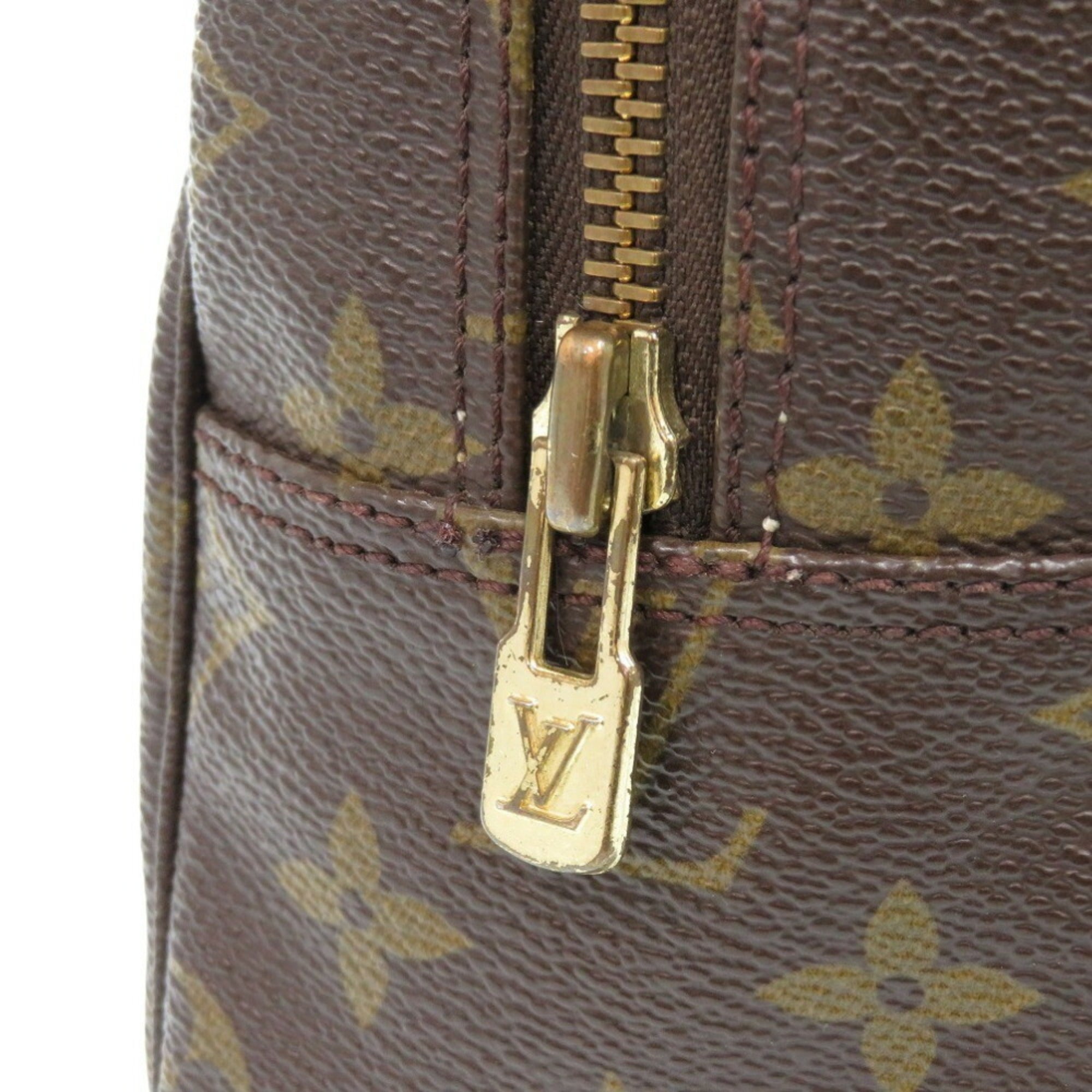 Louis Vuitton Brown Monogram Monogram Pouch (Pre-Owned)