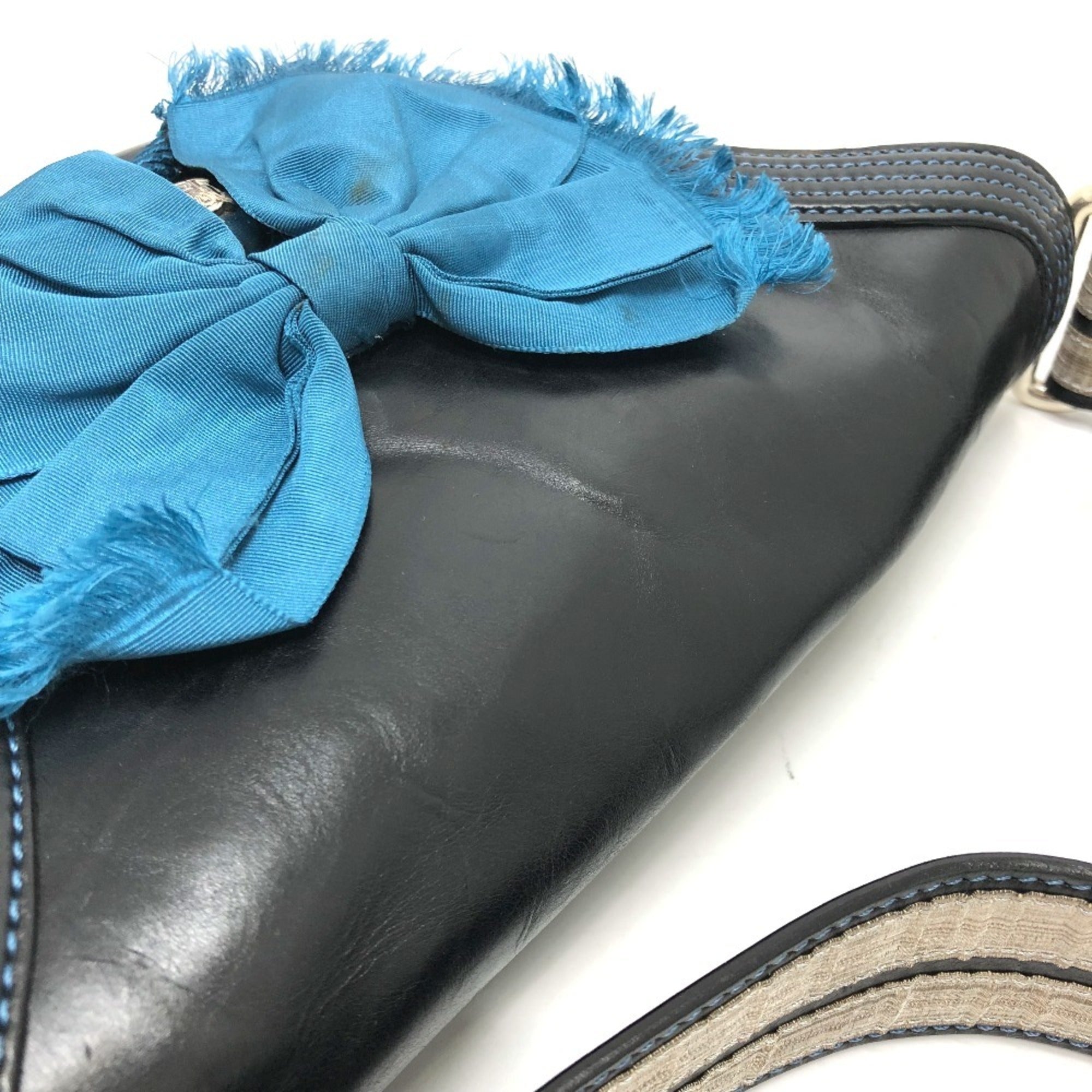 Celine Black Leather Shoulder Bag (Pre-Owned)