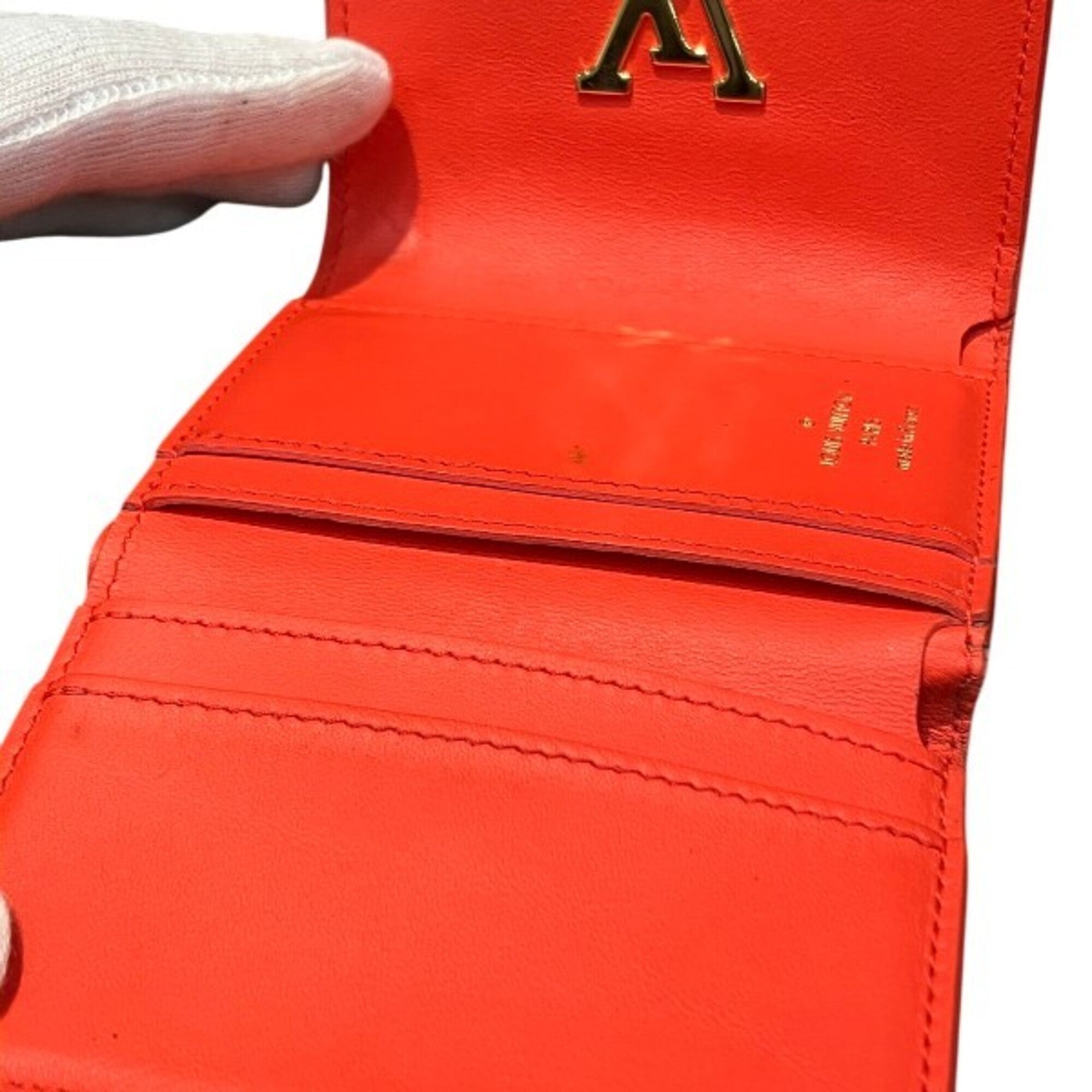 Louis Vuitton Leather Wallet (Tri-Fold) (Pre-Owned)
