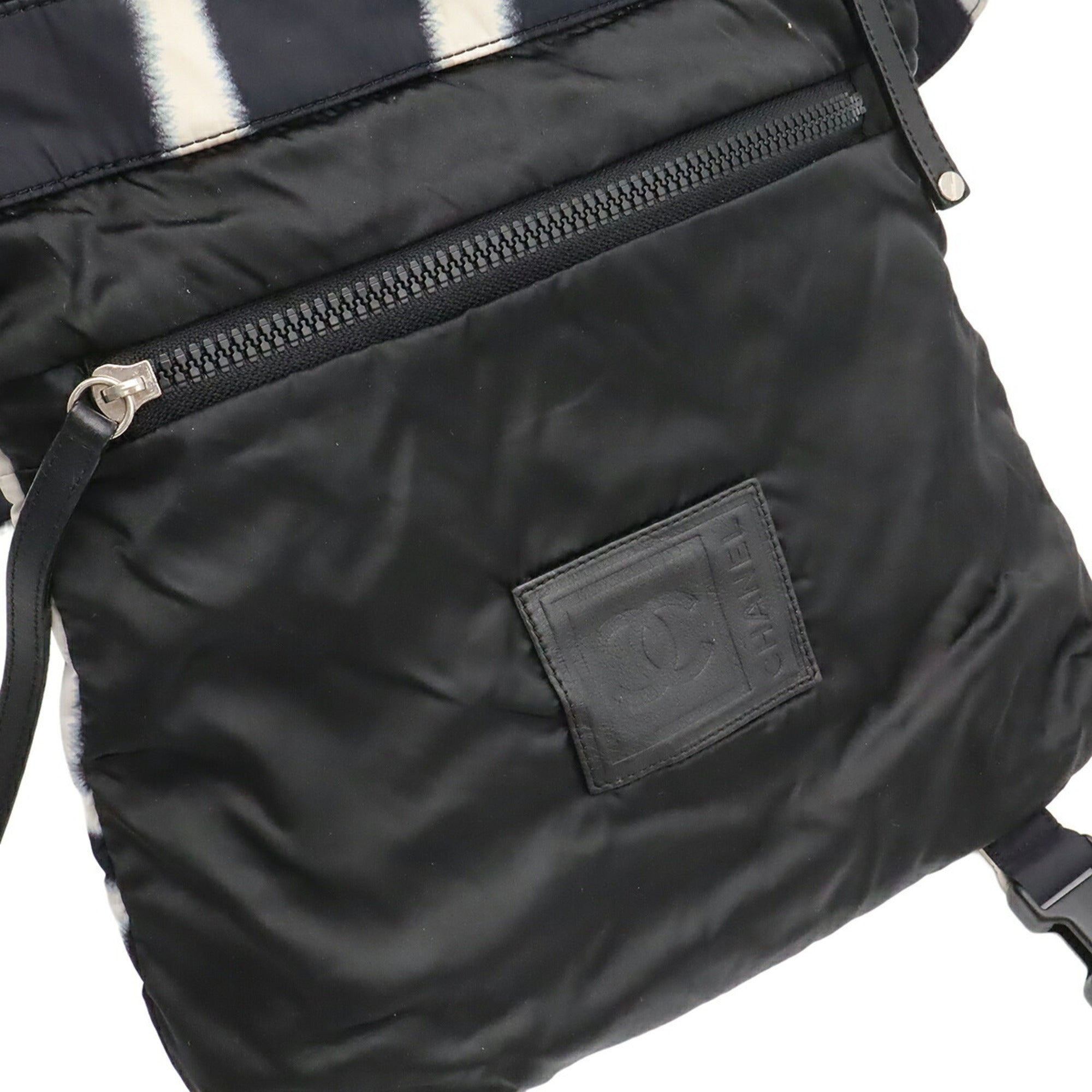 Chanel Sport Black White Nylon Leather Handbag Shoulder Bag (Pre-Owned)