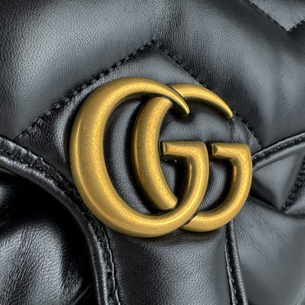 Gucci Black Leather Backpack (Pre-Owned)