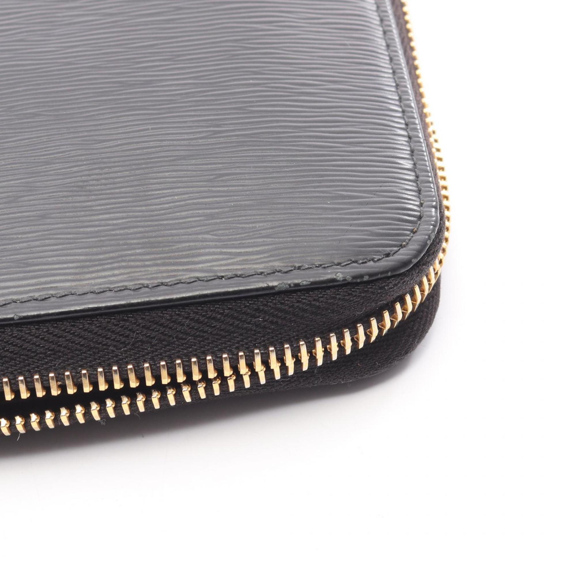 Prada Black Leather Long Wallet (Bi-Fold) (Pre-Owned)