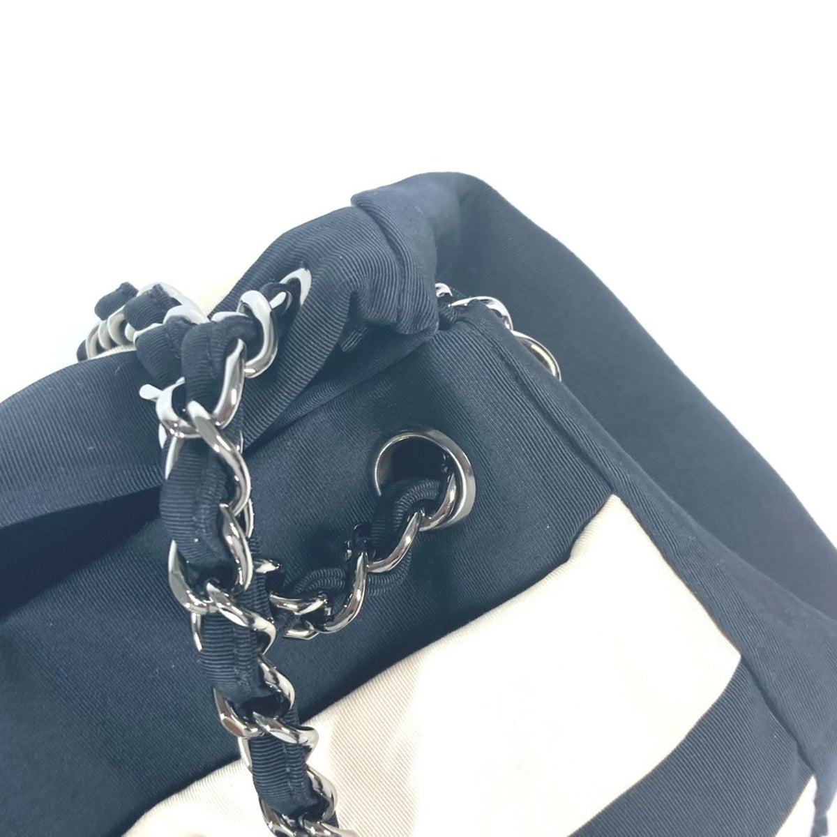 Chanel Black White Nylon Canvas Shoulder Bag (Pre-Owned)