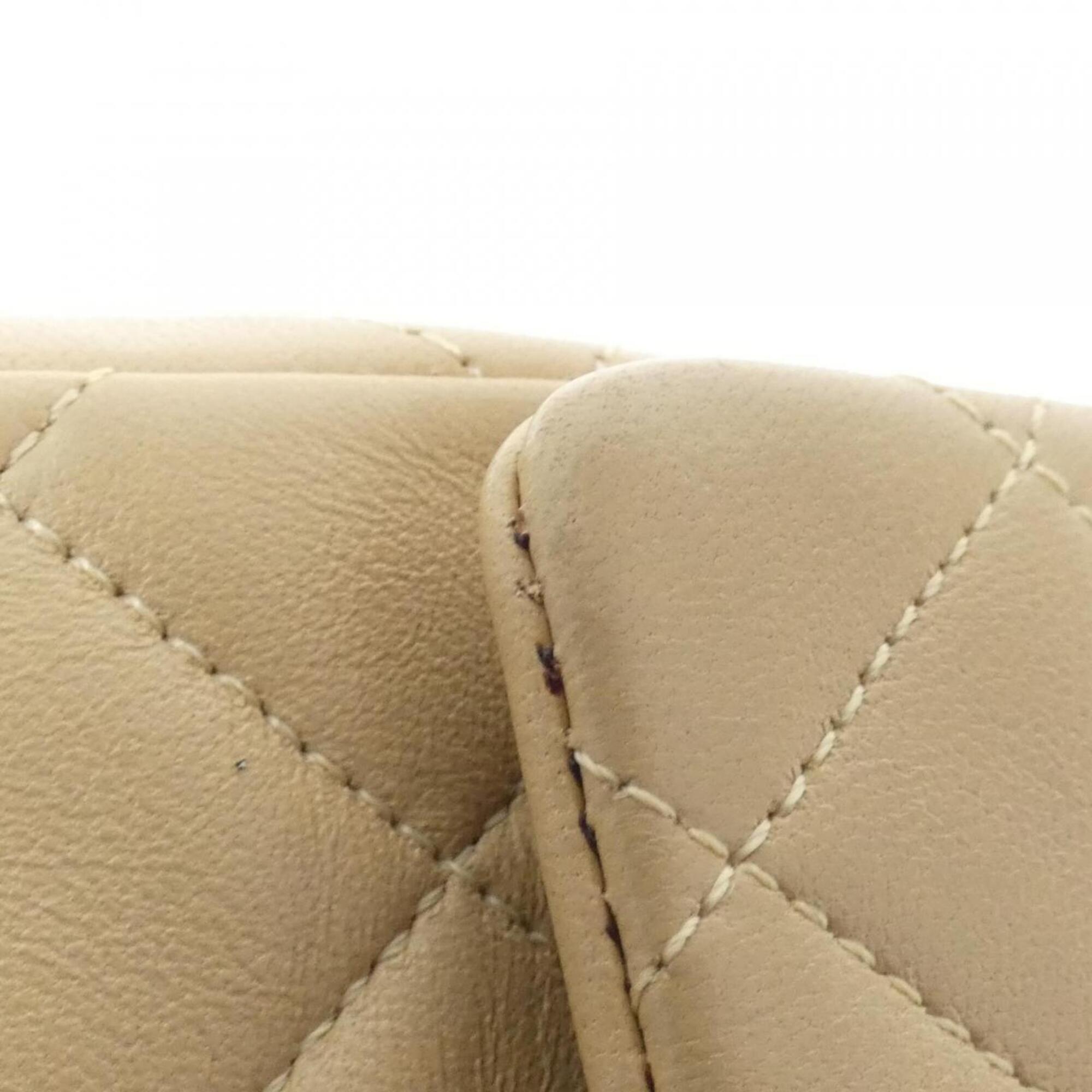 Chanel Beige Leather Shoulder Bag (Pre-Owned)