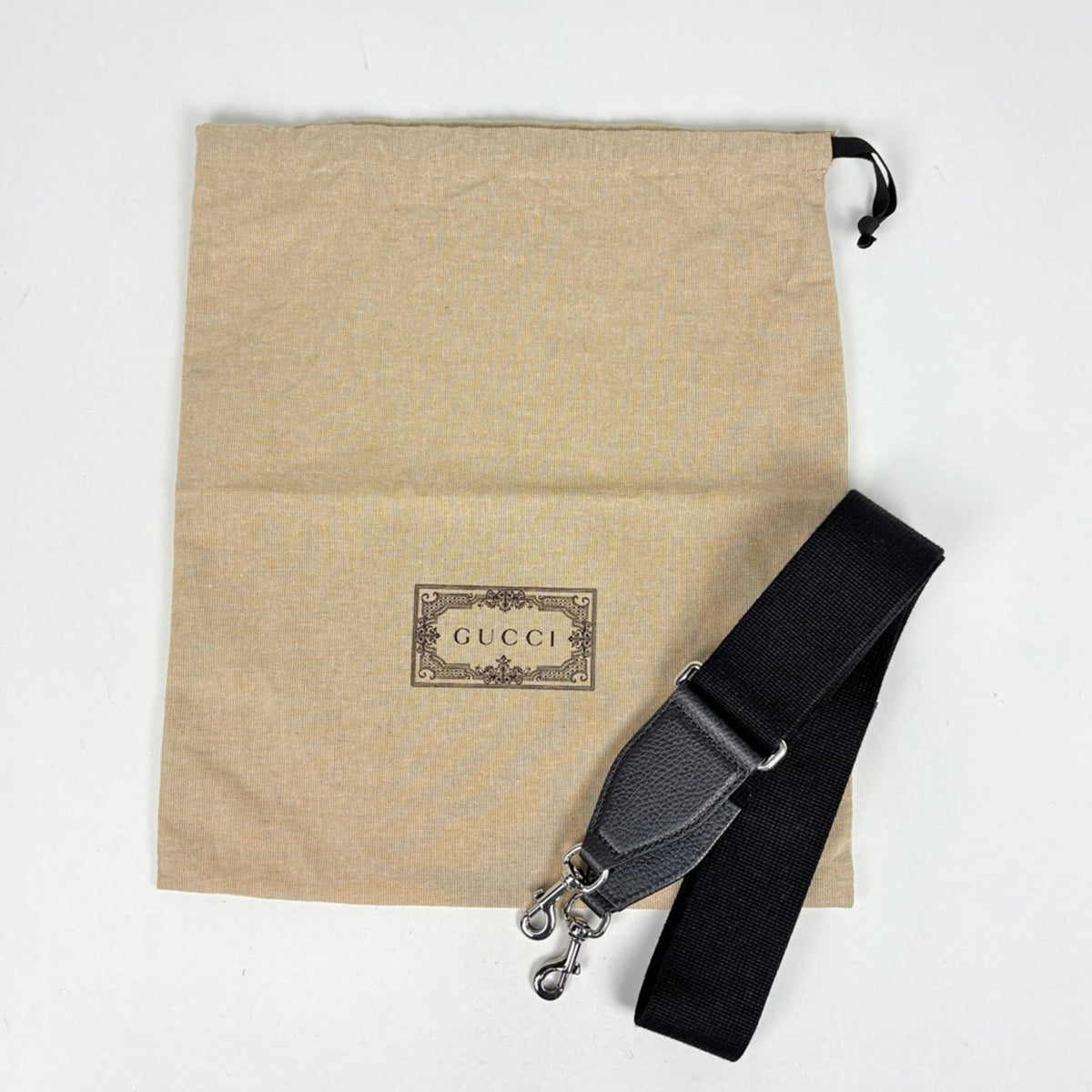 Gucci Black Leather Clutch Bag (Pre-Owned)