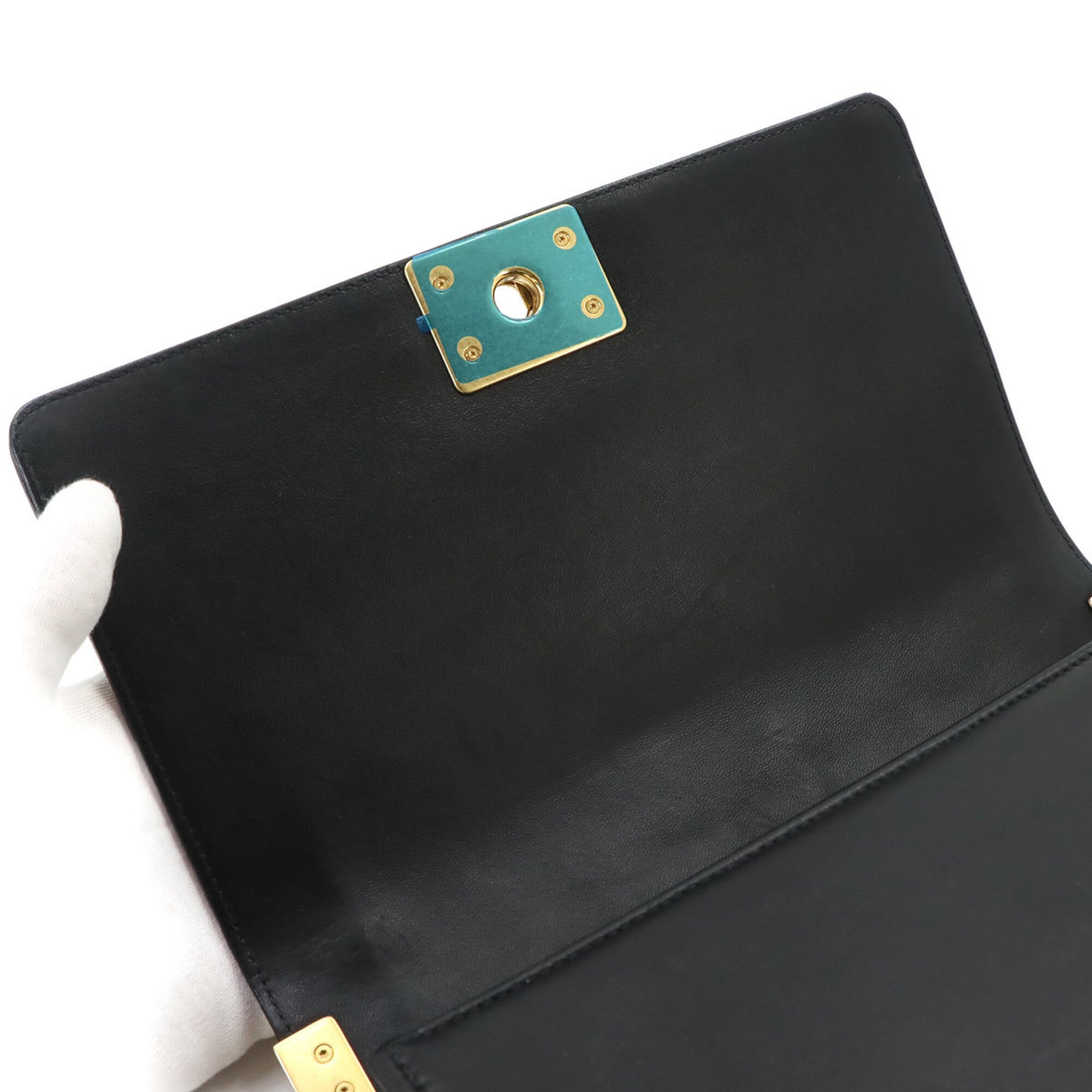 Chanel Black Leather Handbag Shoulder Bag (Pre-Owned)