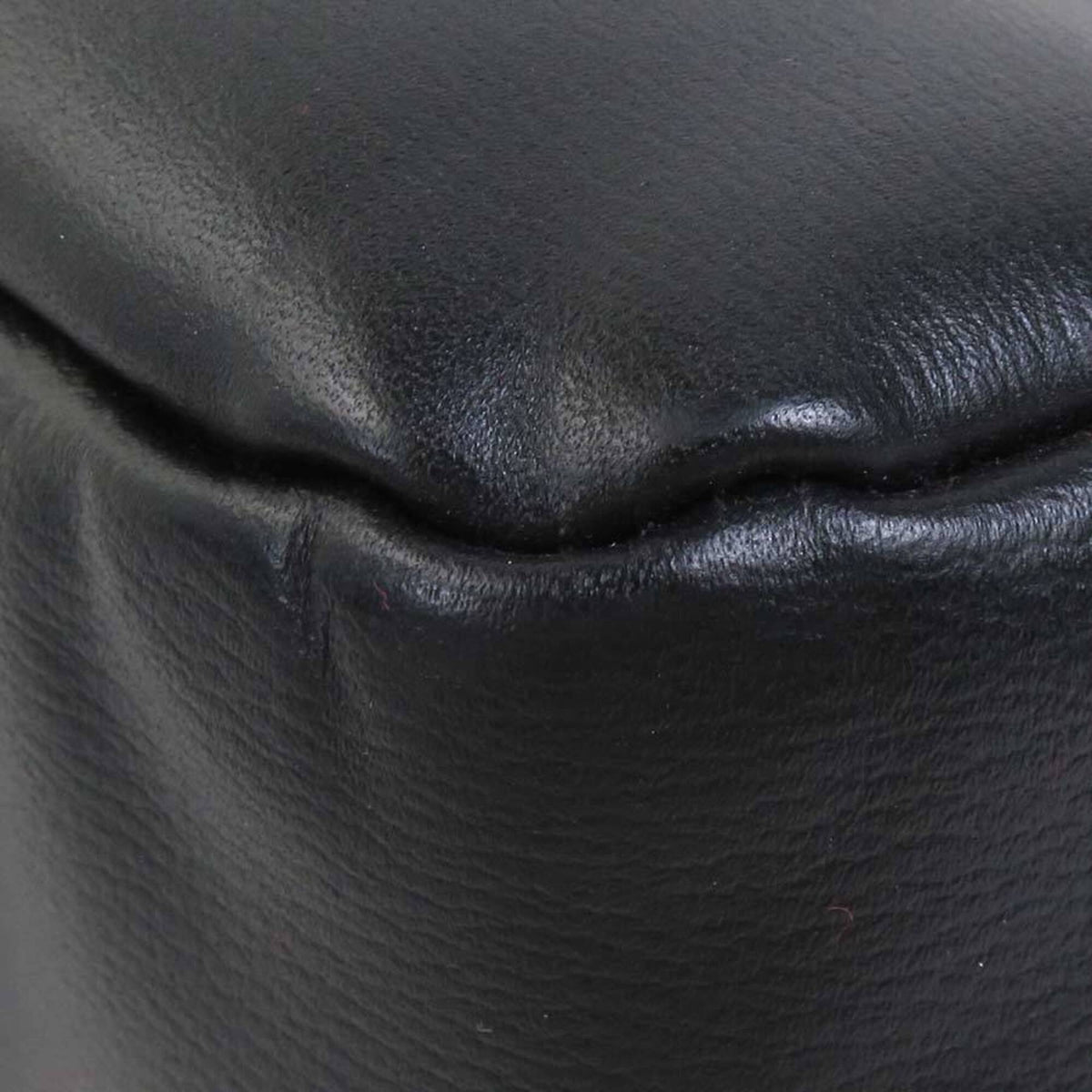 Bally Black Leather Handbag Shoulder Bag (Pre-Owned)
