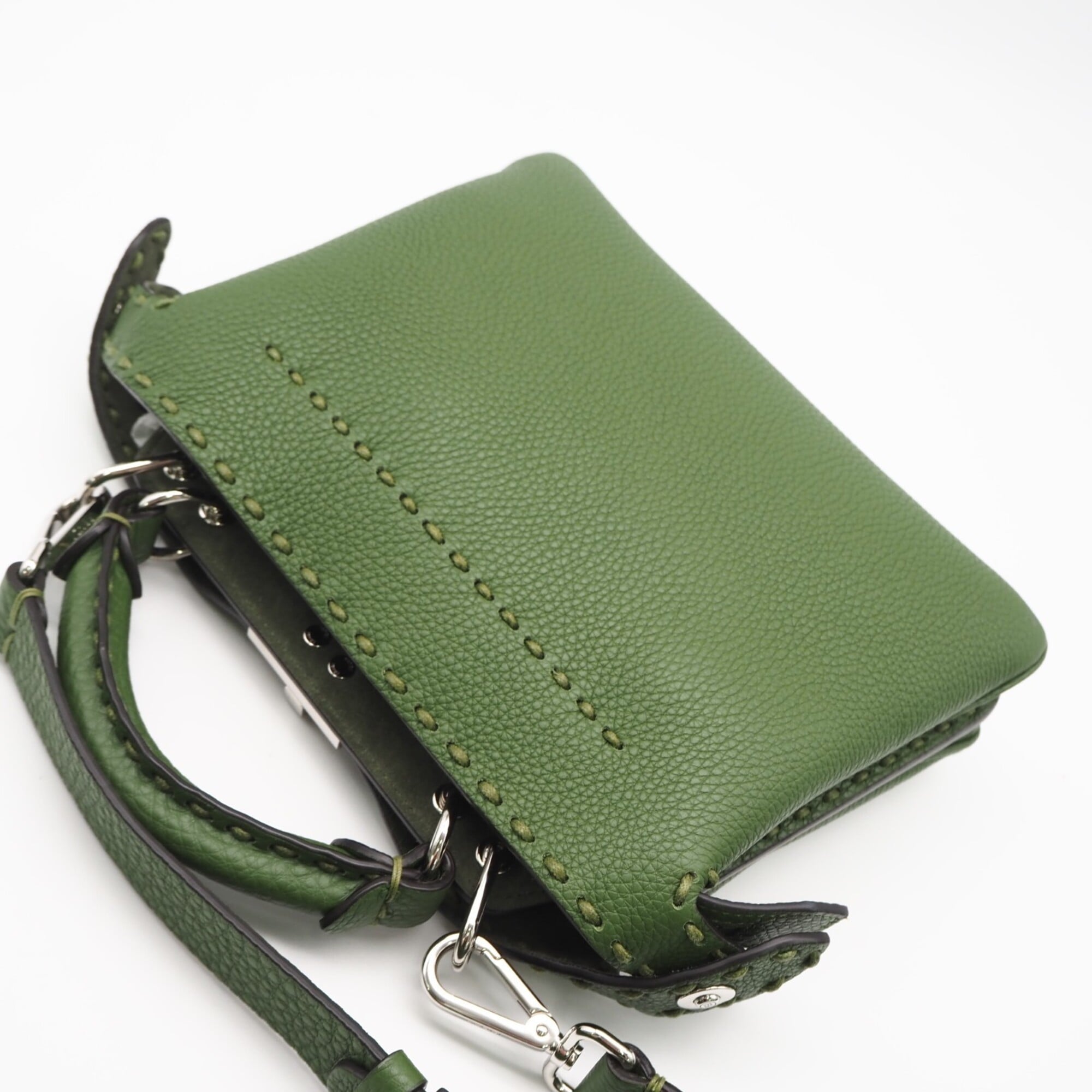 Fendi Selleria Green Leather Handbag (Pre-Owned)