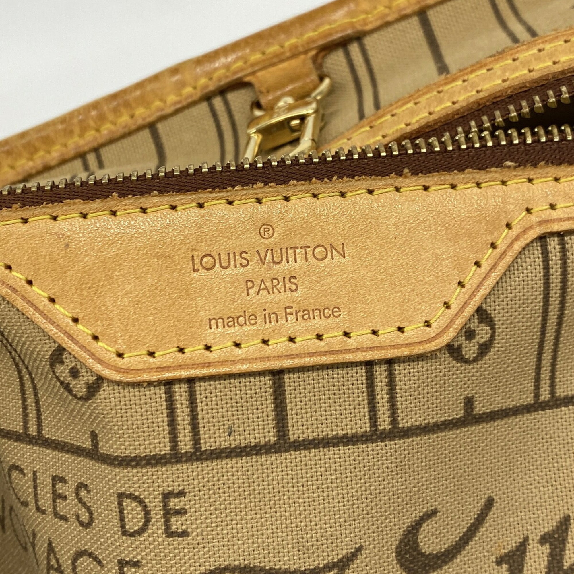 Louis Vuitton Brown Tote Bag (Pre-Owned)