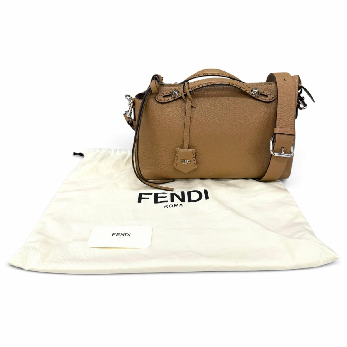 Fendi Beige Shoulder Bag (Pre-Owned)