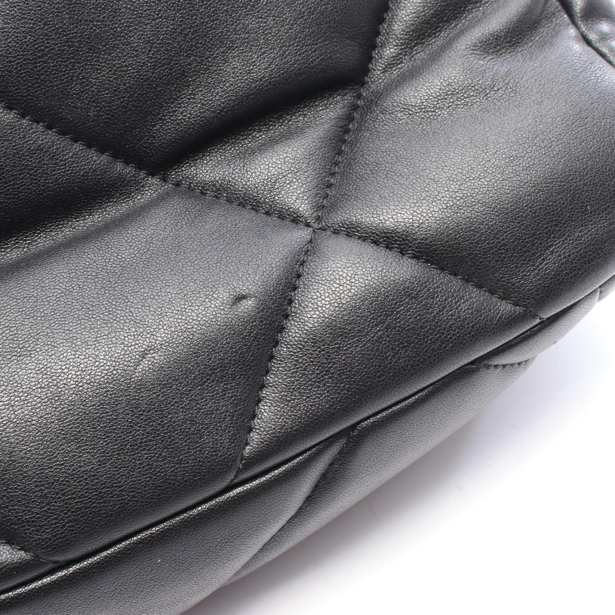 Chanel Black Leather Handbag Shoulder Bag (Pre-Owned)