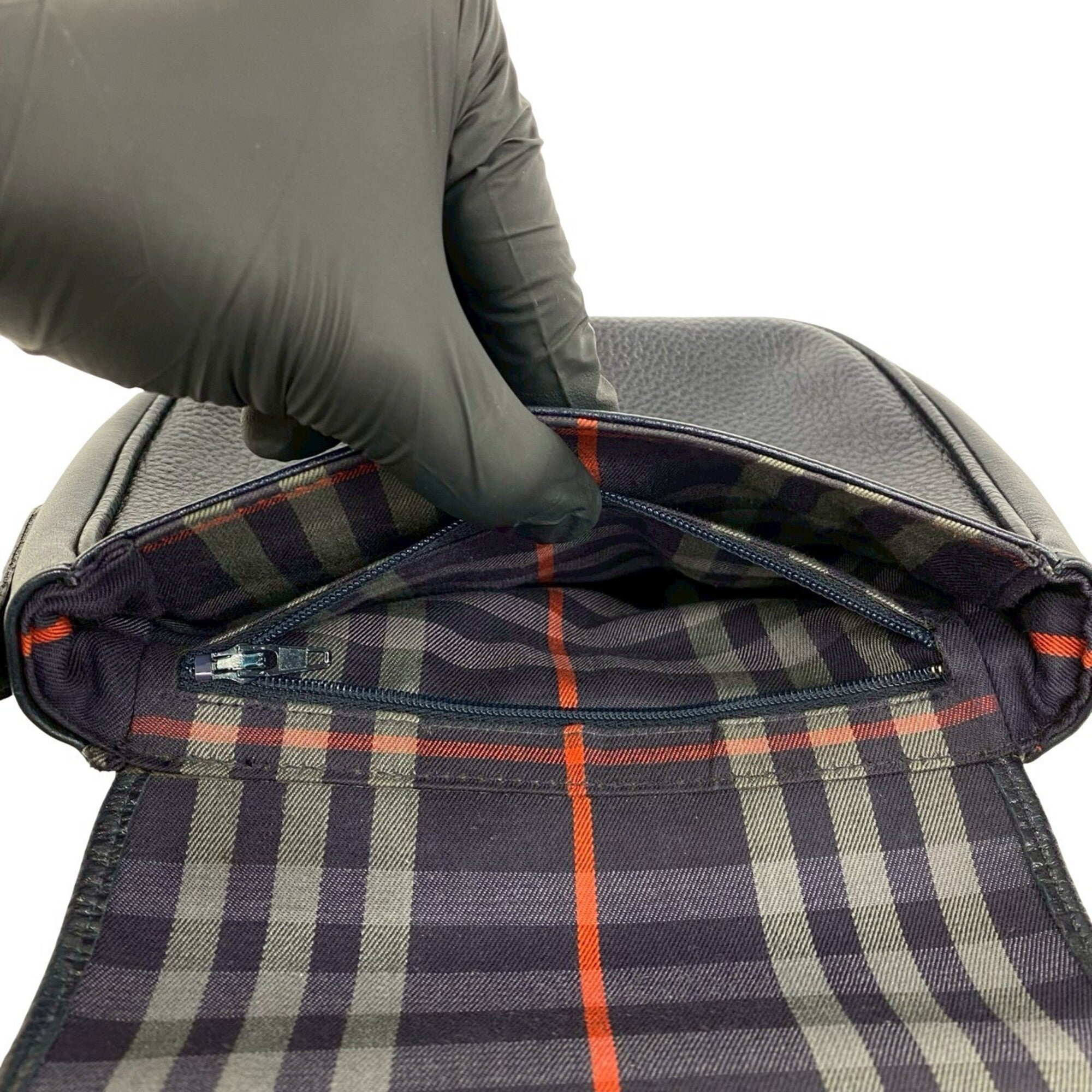 Burberry Navy Leather Shoulder Bag (Pre-Owned)