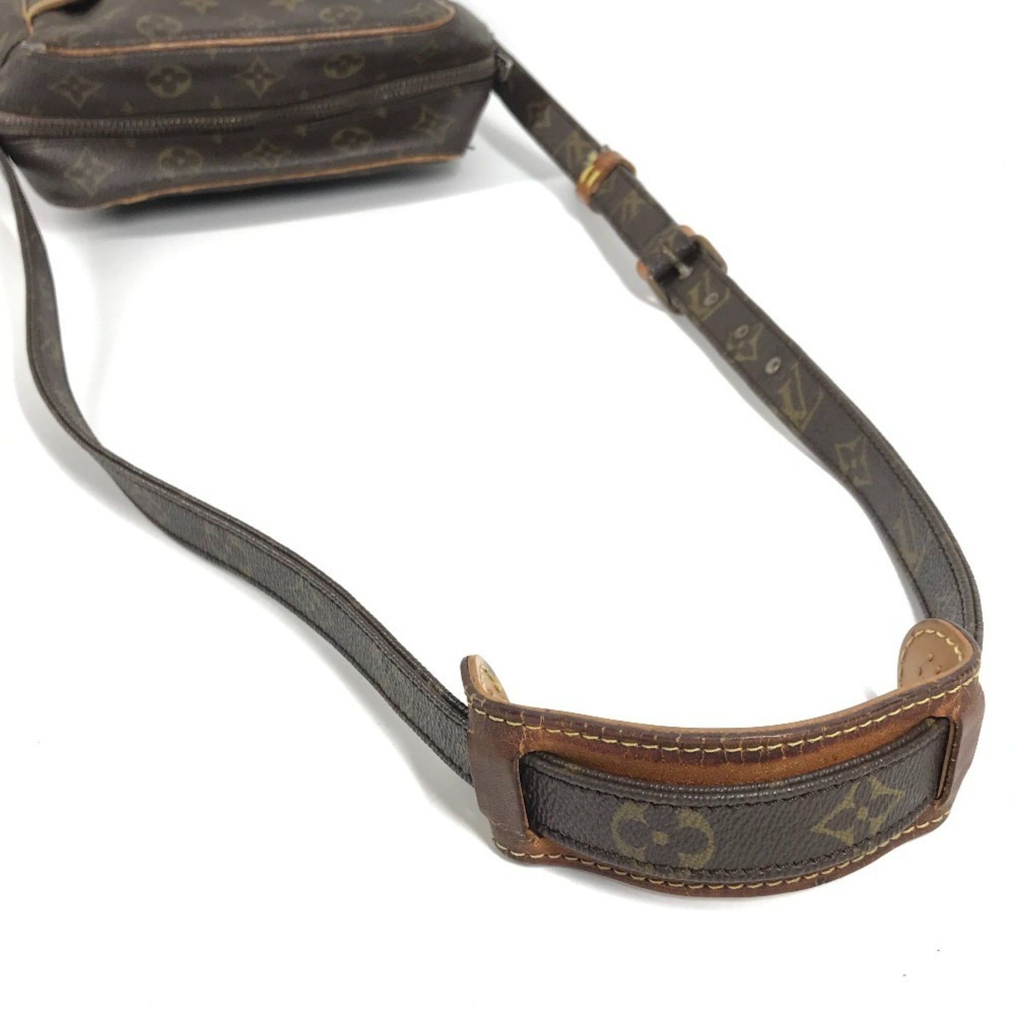 Louis Vuitton Monogram Brown Monogram Shoulder Bag (Pre-Owned)