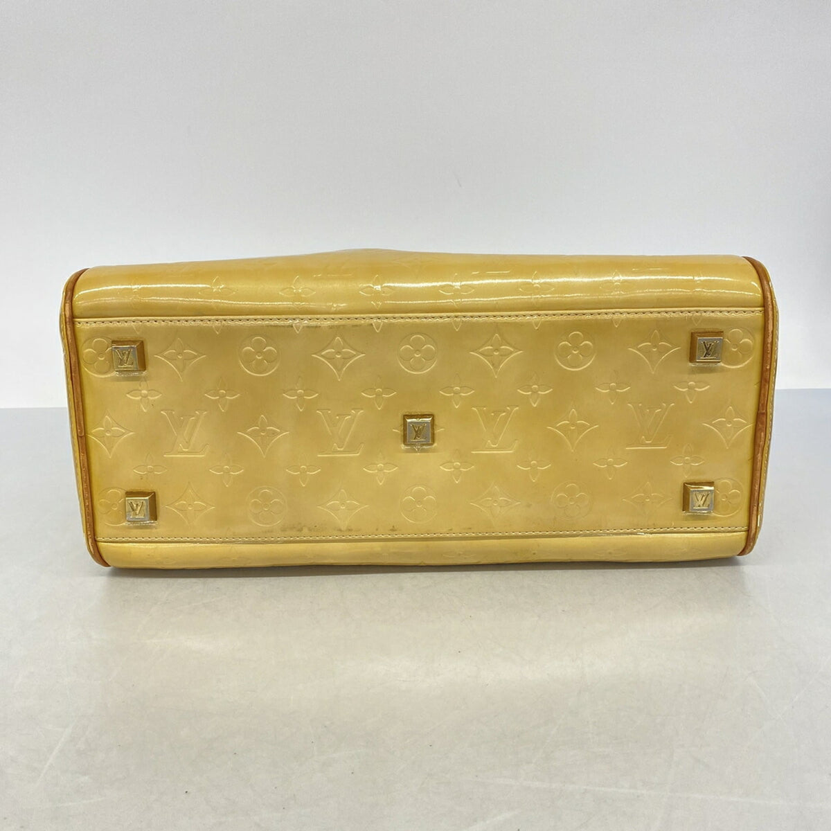 Louis Vuitton Beige Handbag (Pre-Owned)