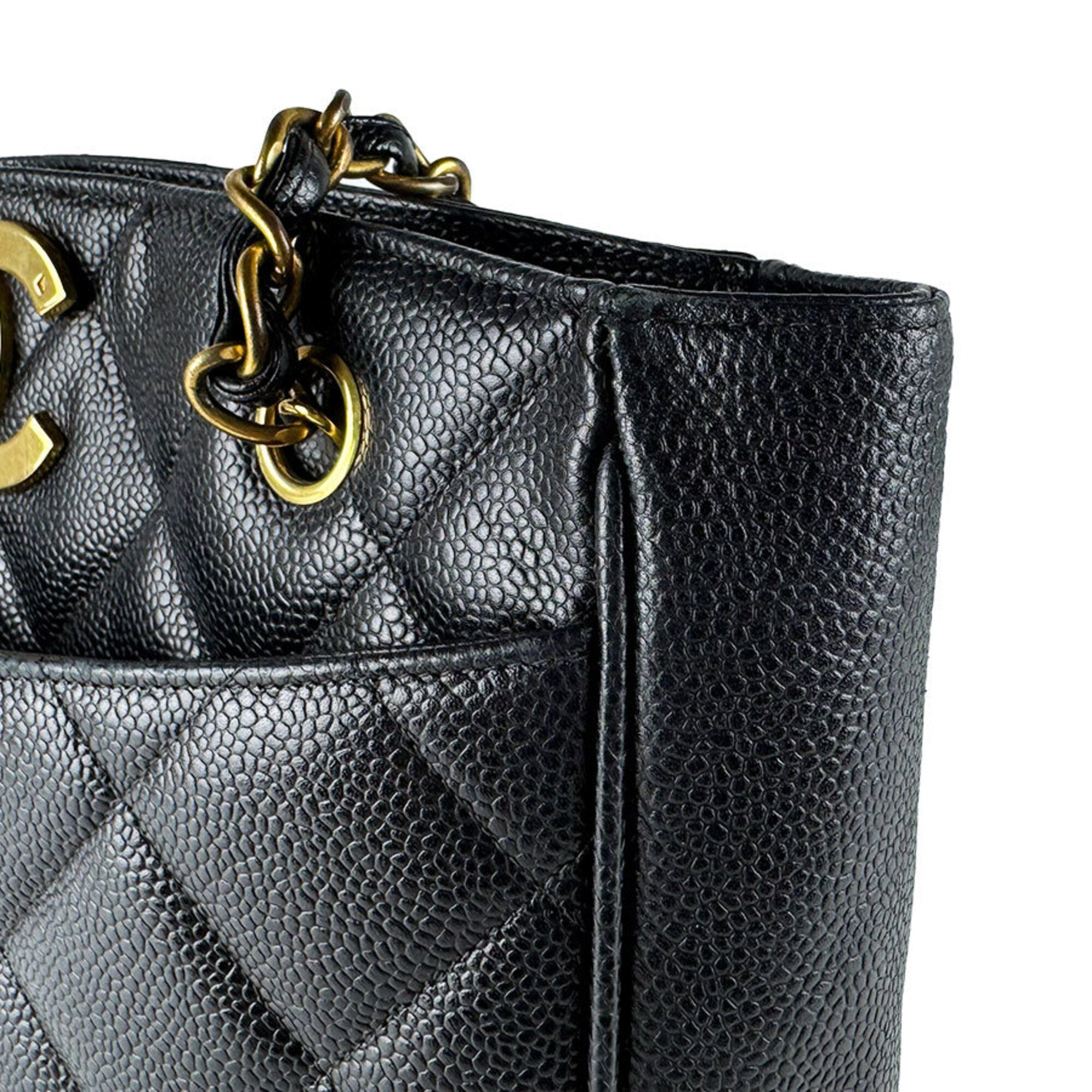 Chanel Black Grained Calfskin Shoulder Bag (Pre-Owned)