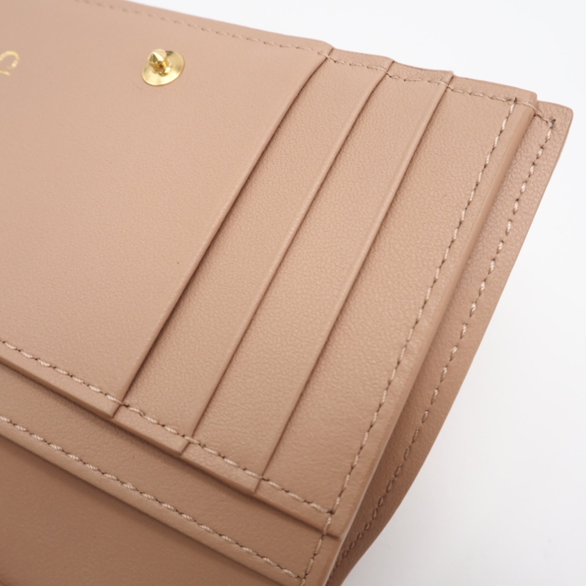 Christian Dior Pink Beige Leather Wallet (Bi-Fold) (Pre-Owned)