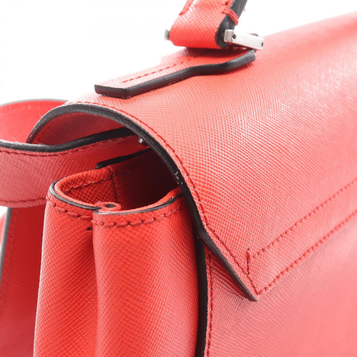 Mcm Red Color Leather Handbag (Pre-Owned)