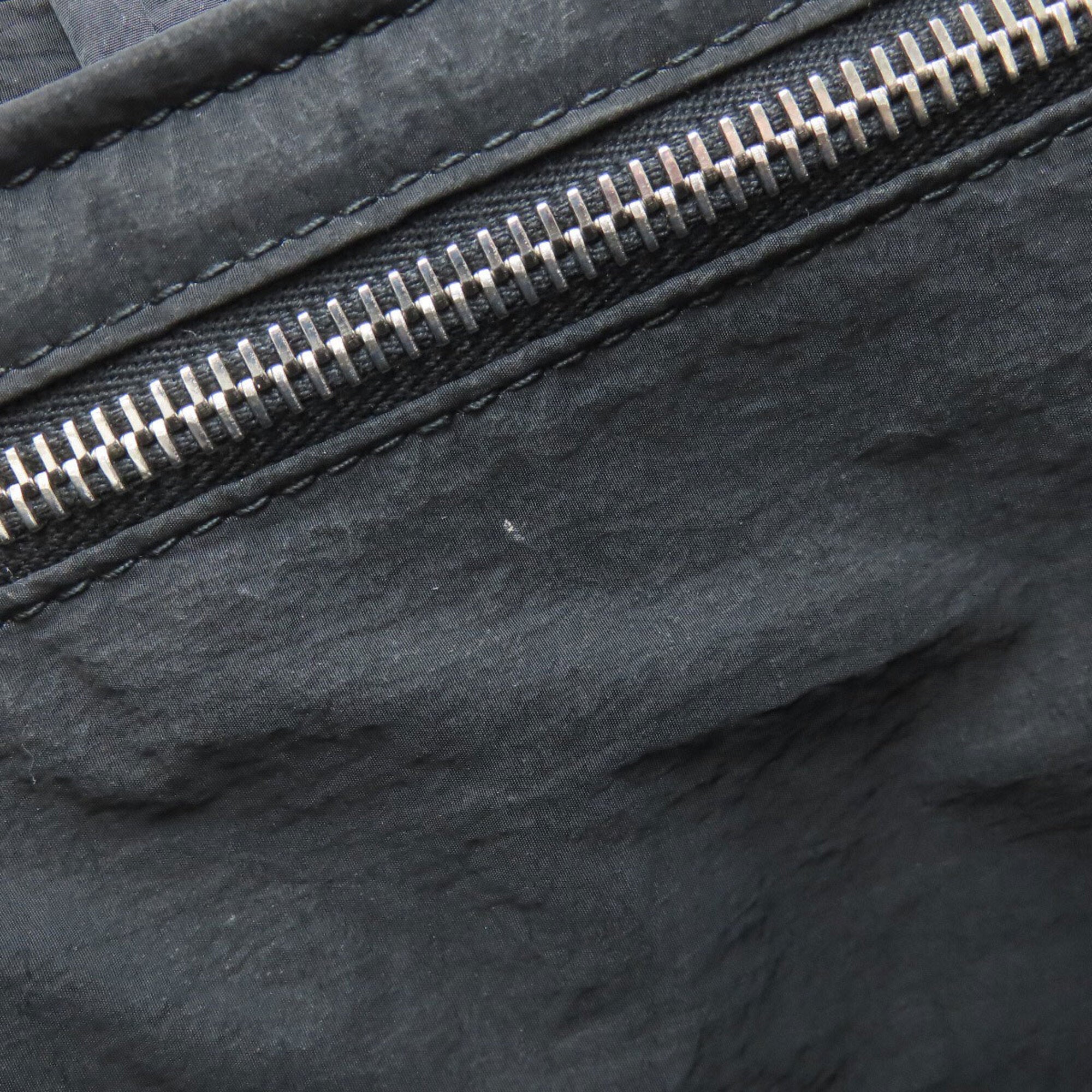 Bottega Veneta Black Nylon Shoulder Bag (Pre-Owned)