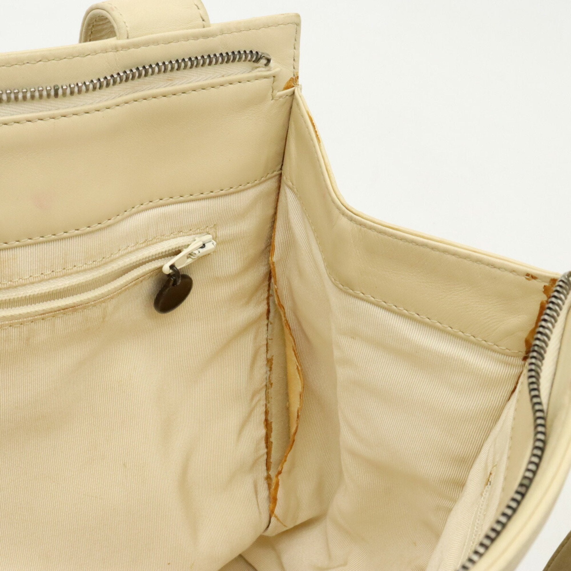 Chanel Light Beige Leather Tote Bag (Pre-Owned)