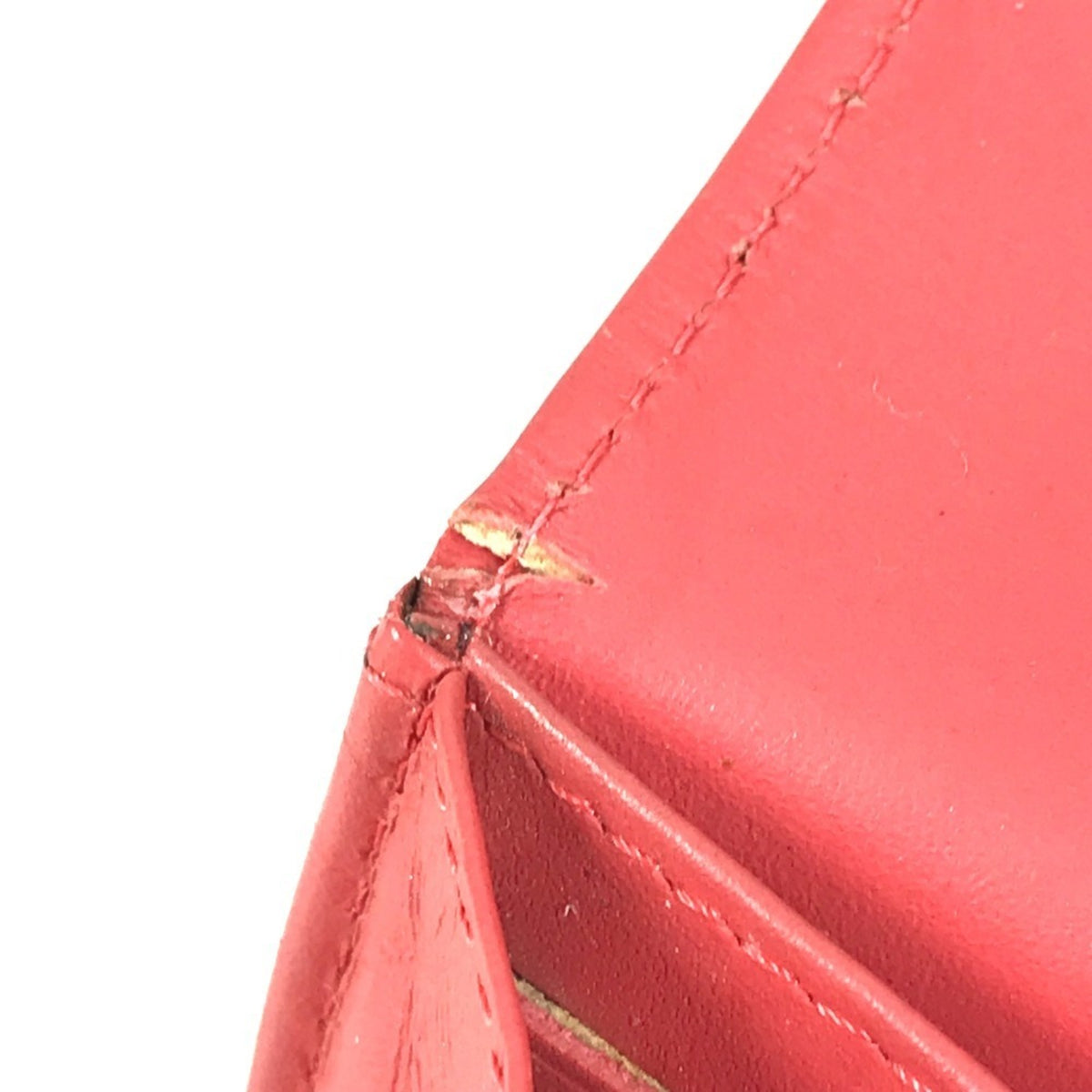 Chanel Red Color Grained Calfskin Long Wallet (Bi-Fold) (Pre-Owned)