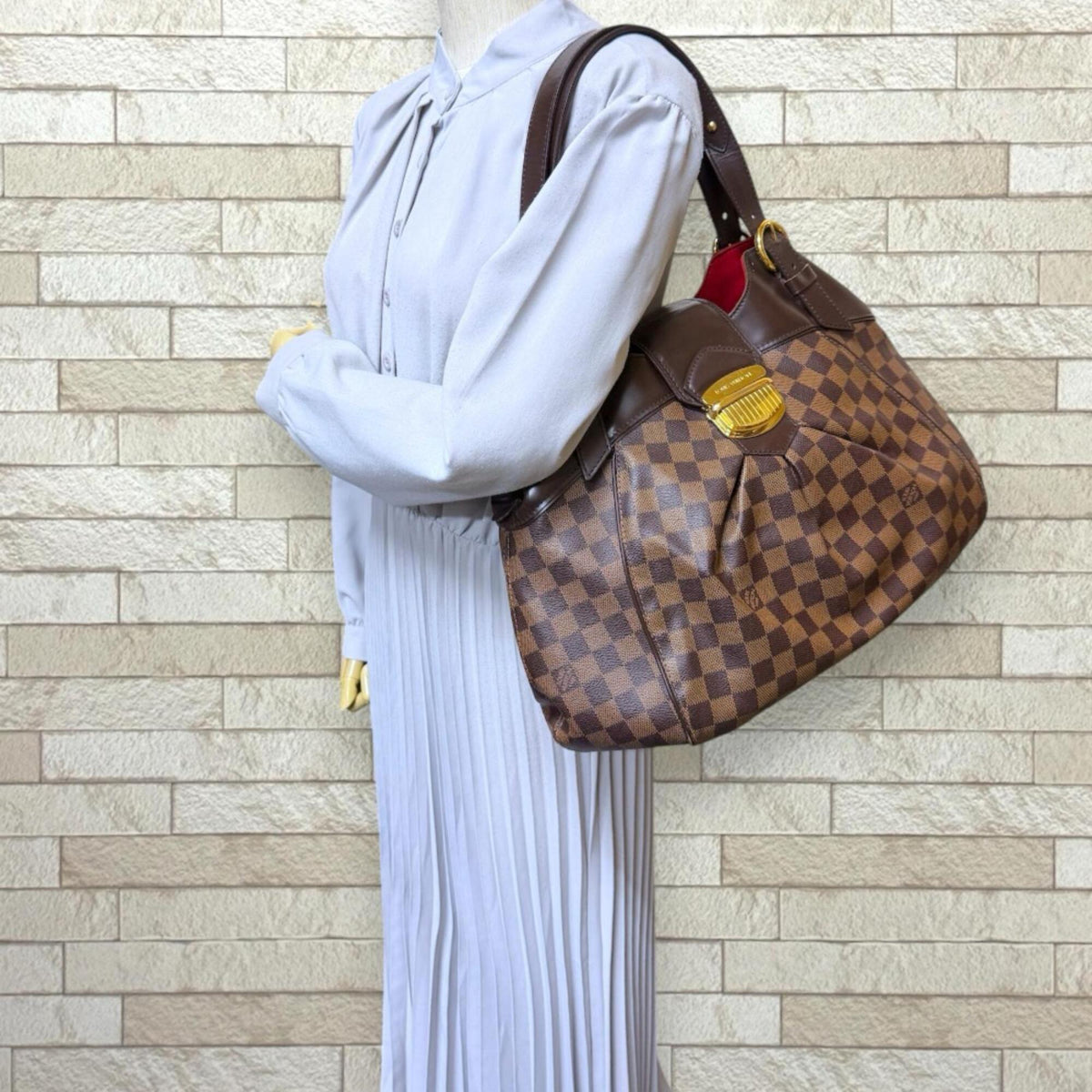 Louis Vuitton Damier Brown Damier Canvas Shoulder Bag (Pre-Owned)