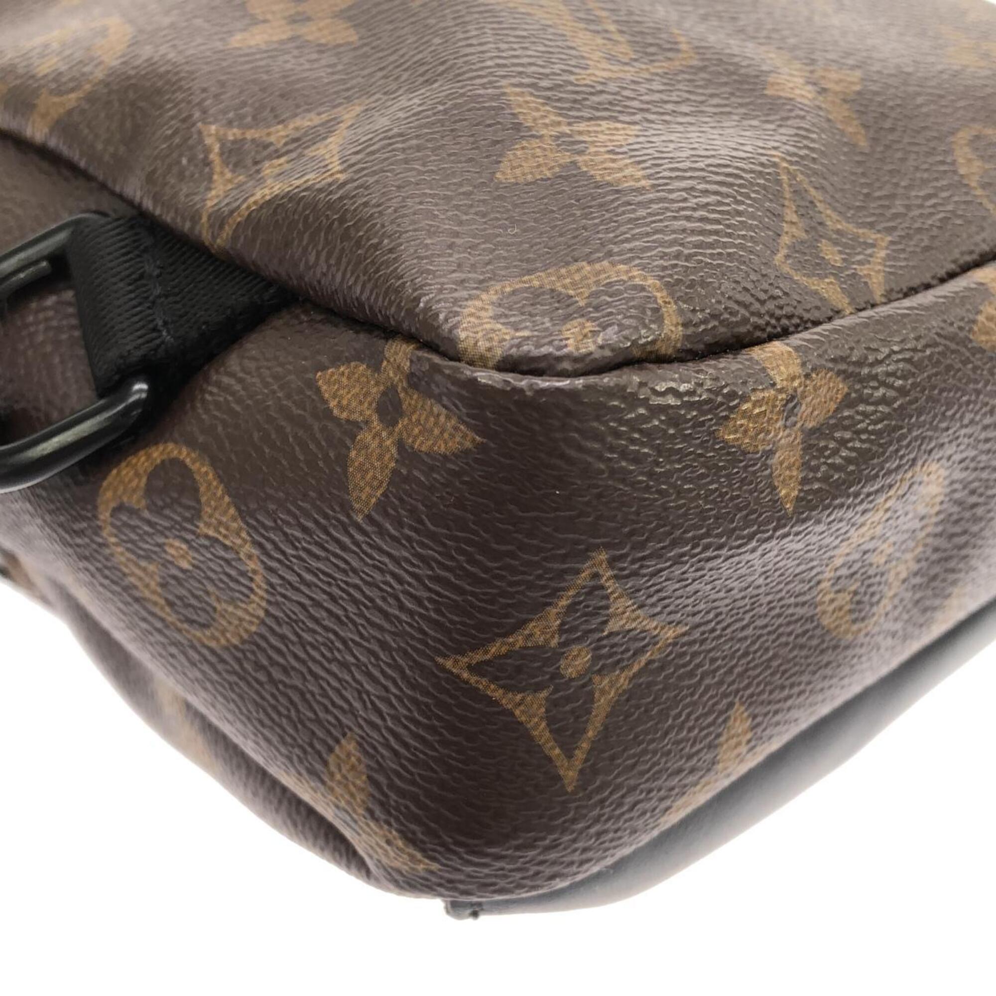 Louis Vuitton Marron Coated Canvas Shoulder Bag (Pre-Owned)