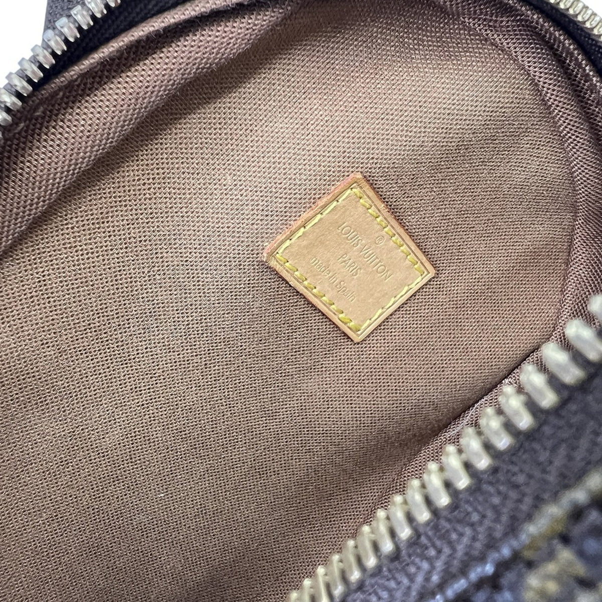Louis Vuitton Brown Monogram Monogram Shoulder Bag Sling Bag (Pre-Owned)