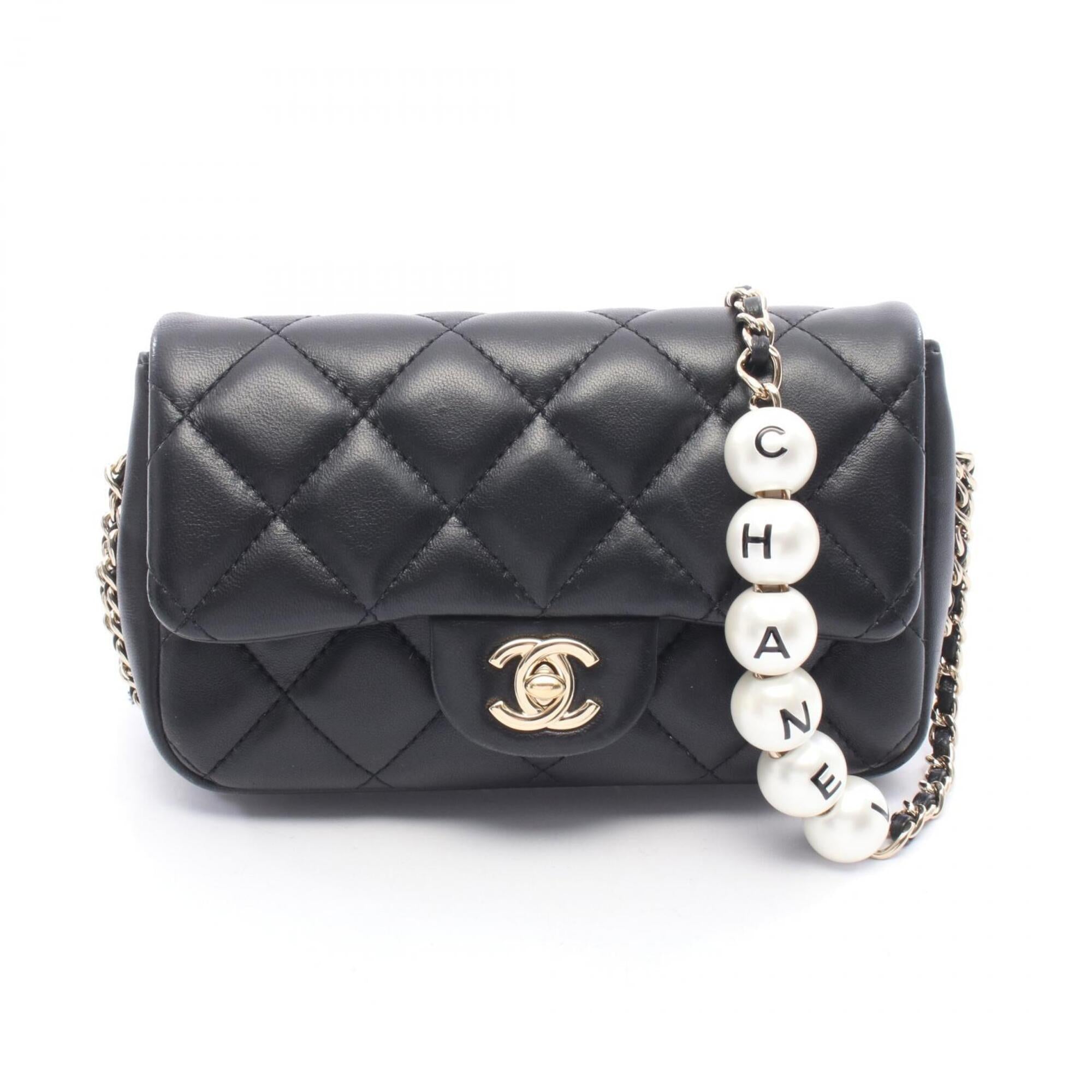 Chanel Black Leather Handbag Shoulder Bag (Pre-Owned)