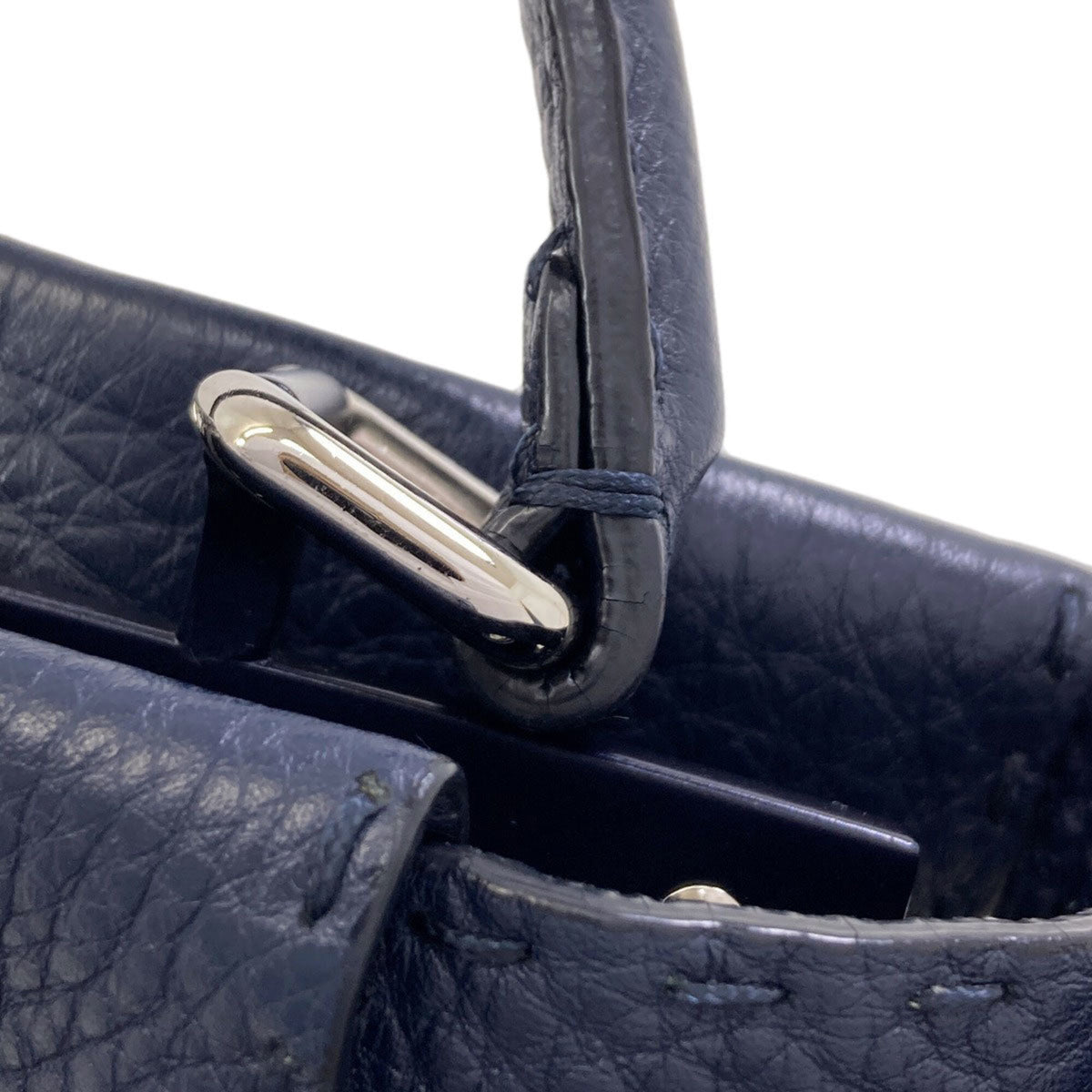Fendi Navy Leather Handbag (Pre-Owned)