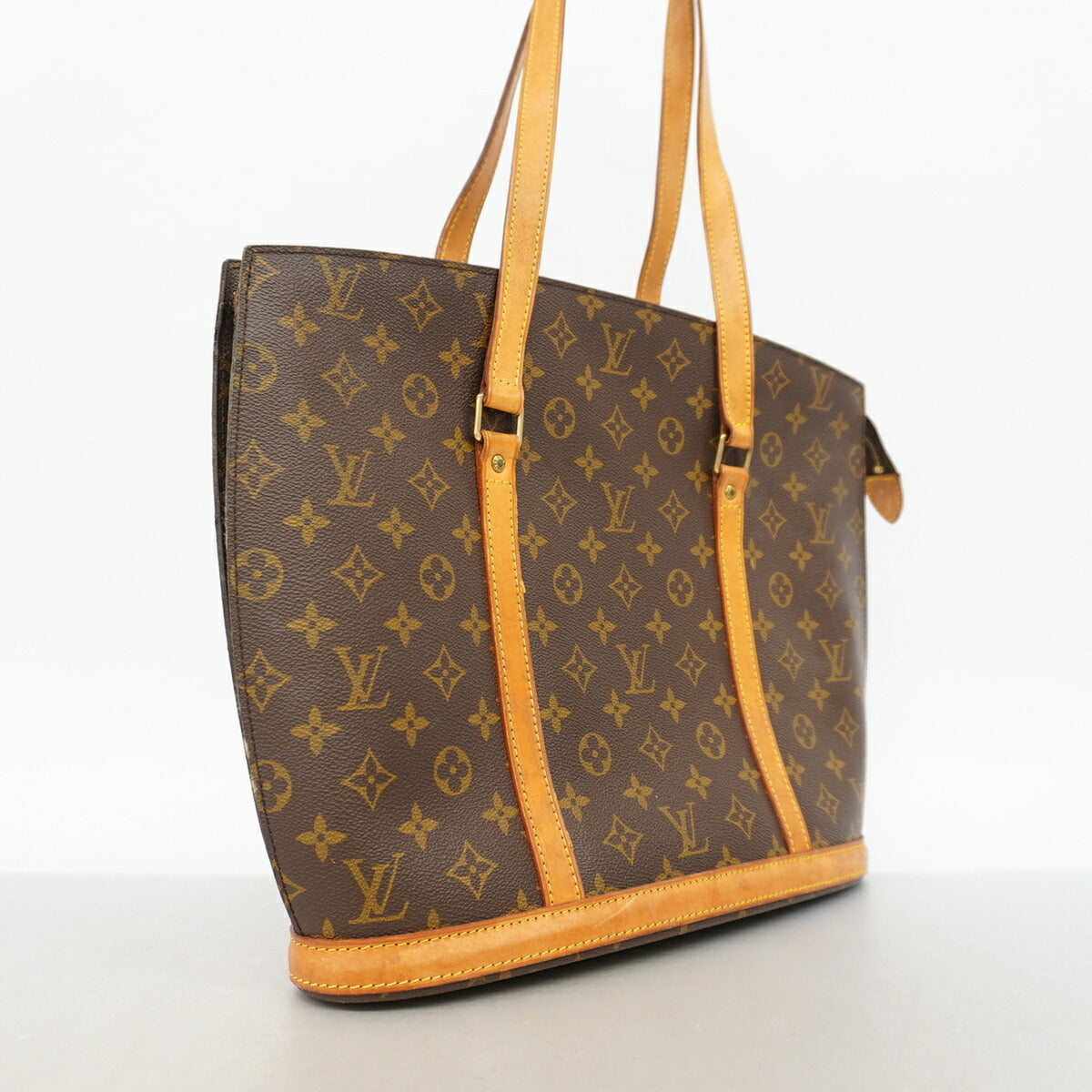Louis Vuitton Brown Shoulder Bag (Pre-Owned)