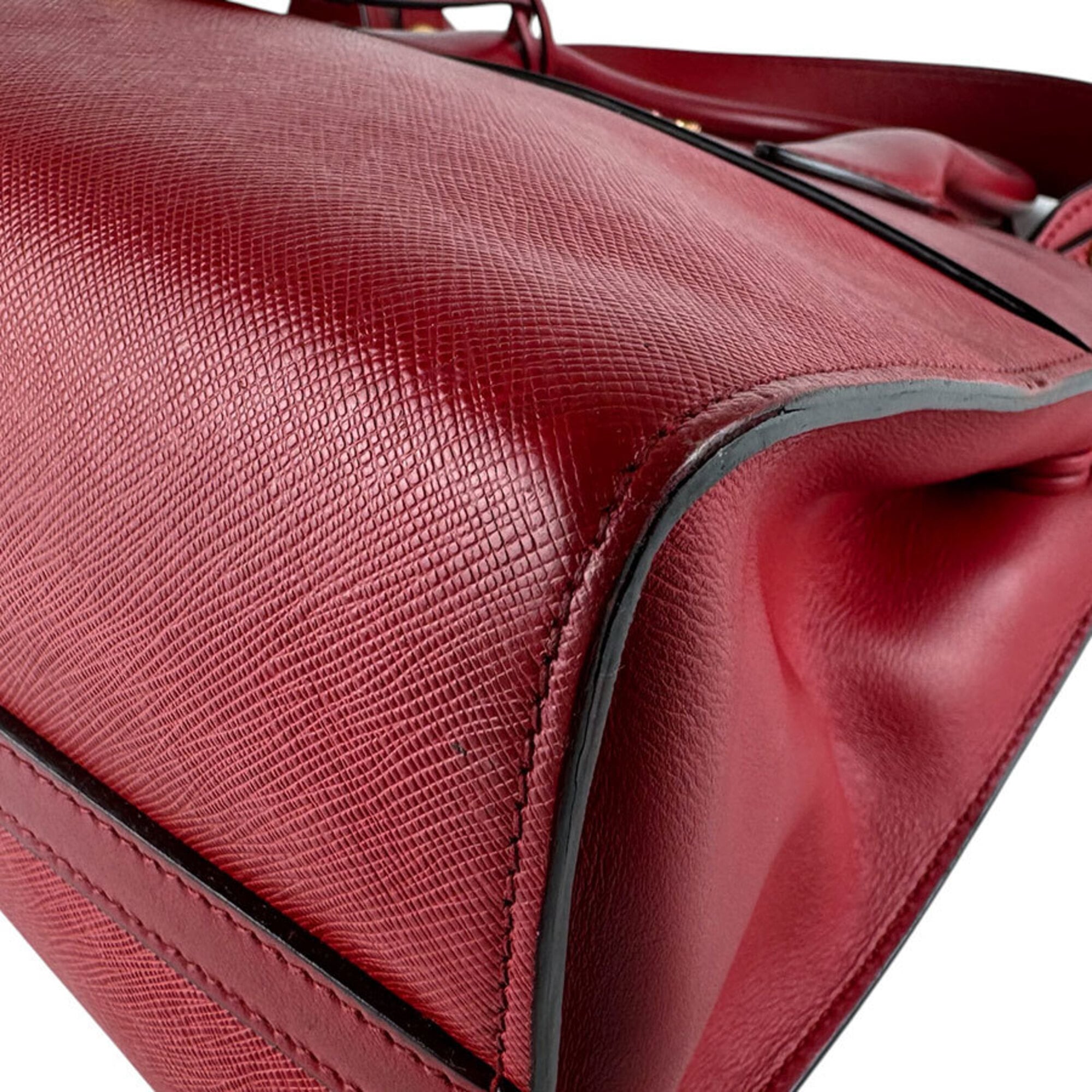 Prada Red Color Leather Handbag Shoulder Bag (Pre-Owned)