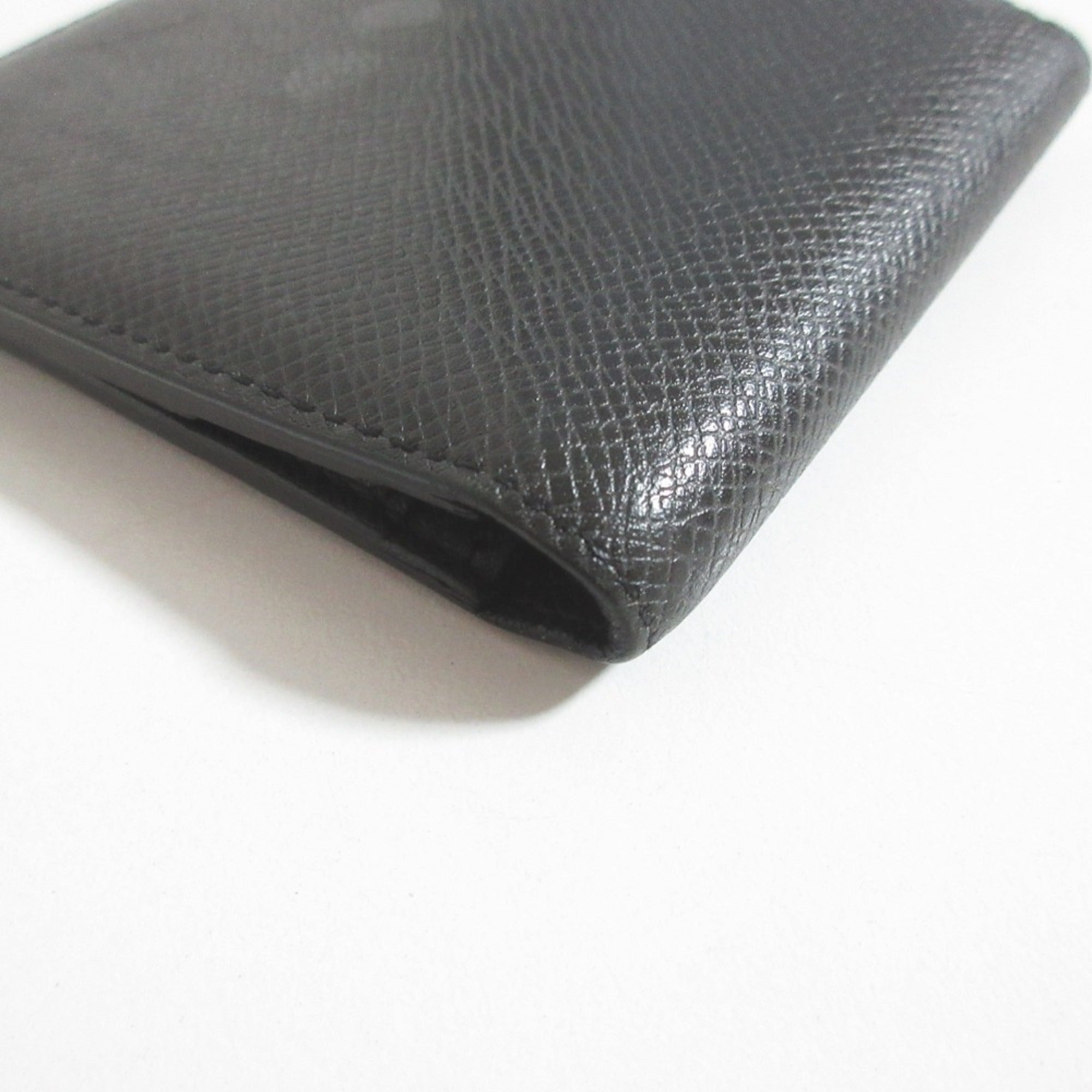 Louis Vuitton Black Wallet (Bi-Fold) (Pre-Owned)