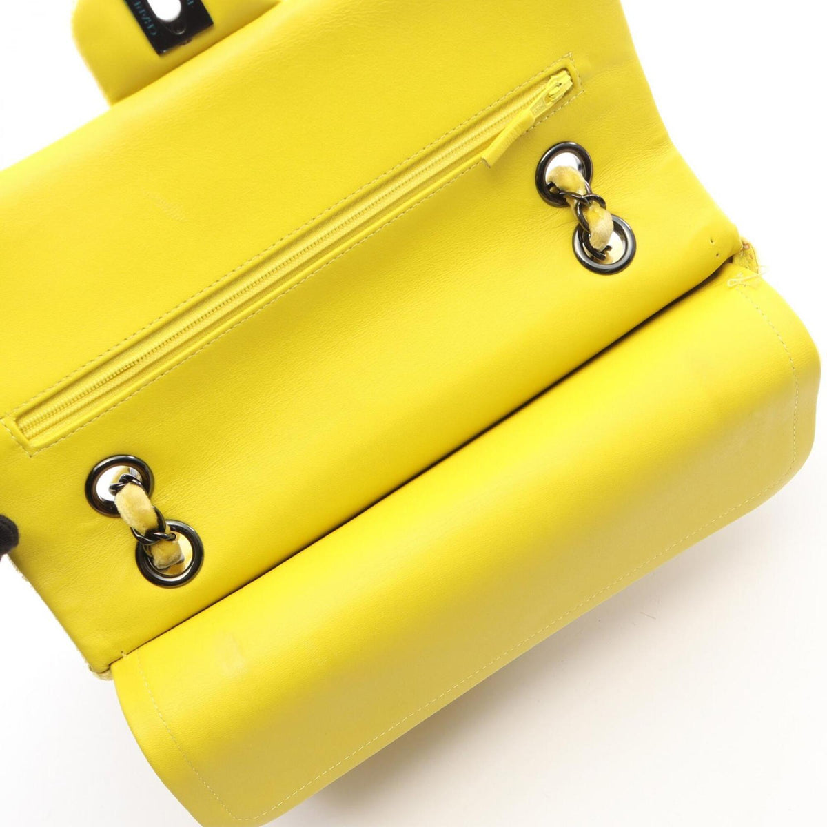 Chanel Yellow Fabric Handbag Shoulder Bag (Pre-Owned)