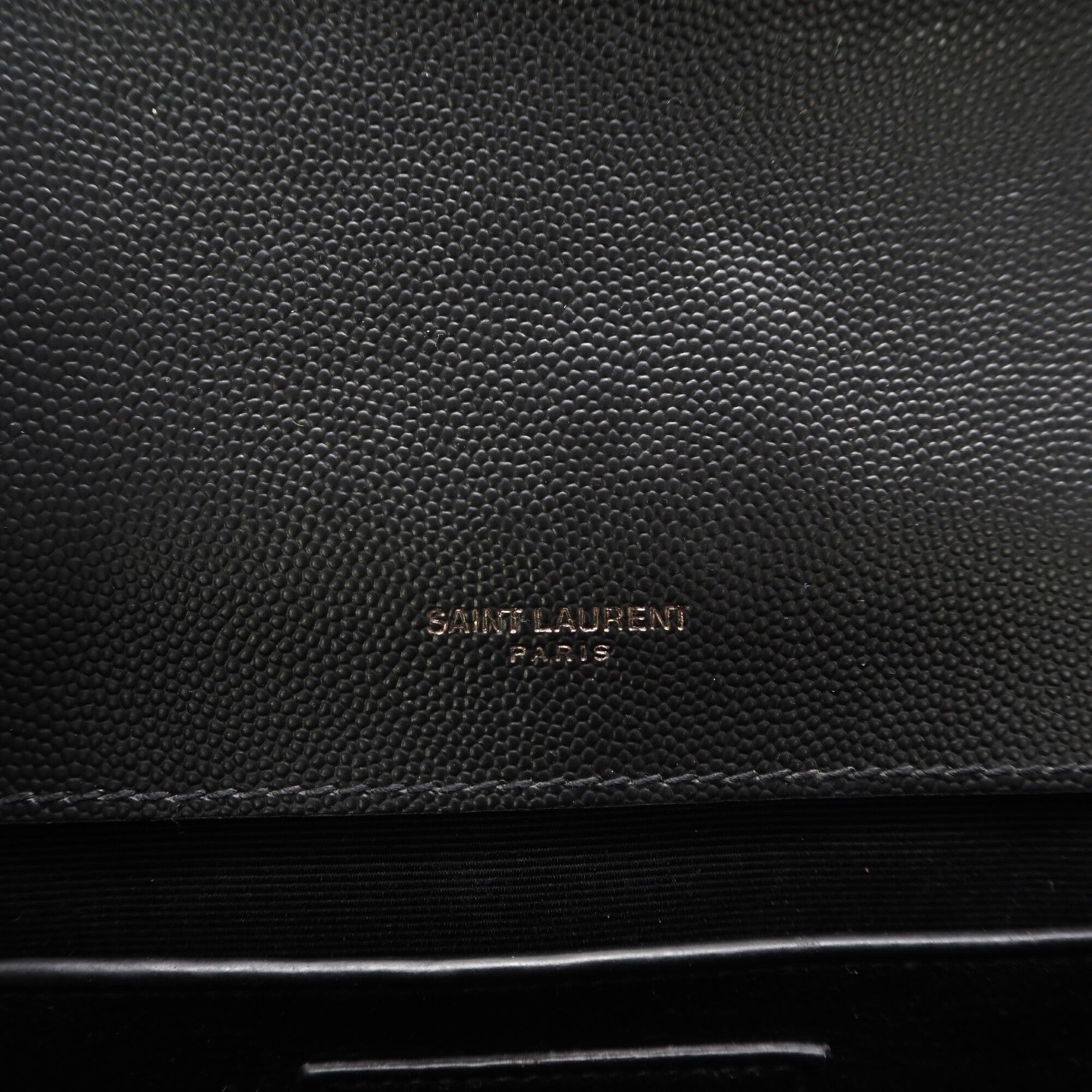 Yves Saint Laurent Black Leather Shoulder Bag (Pre-Owned)
