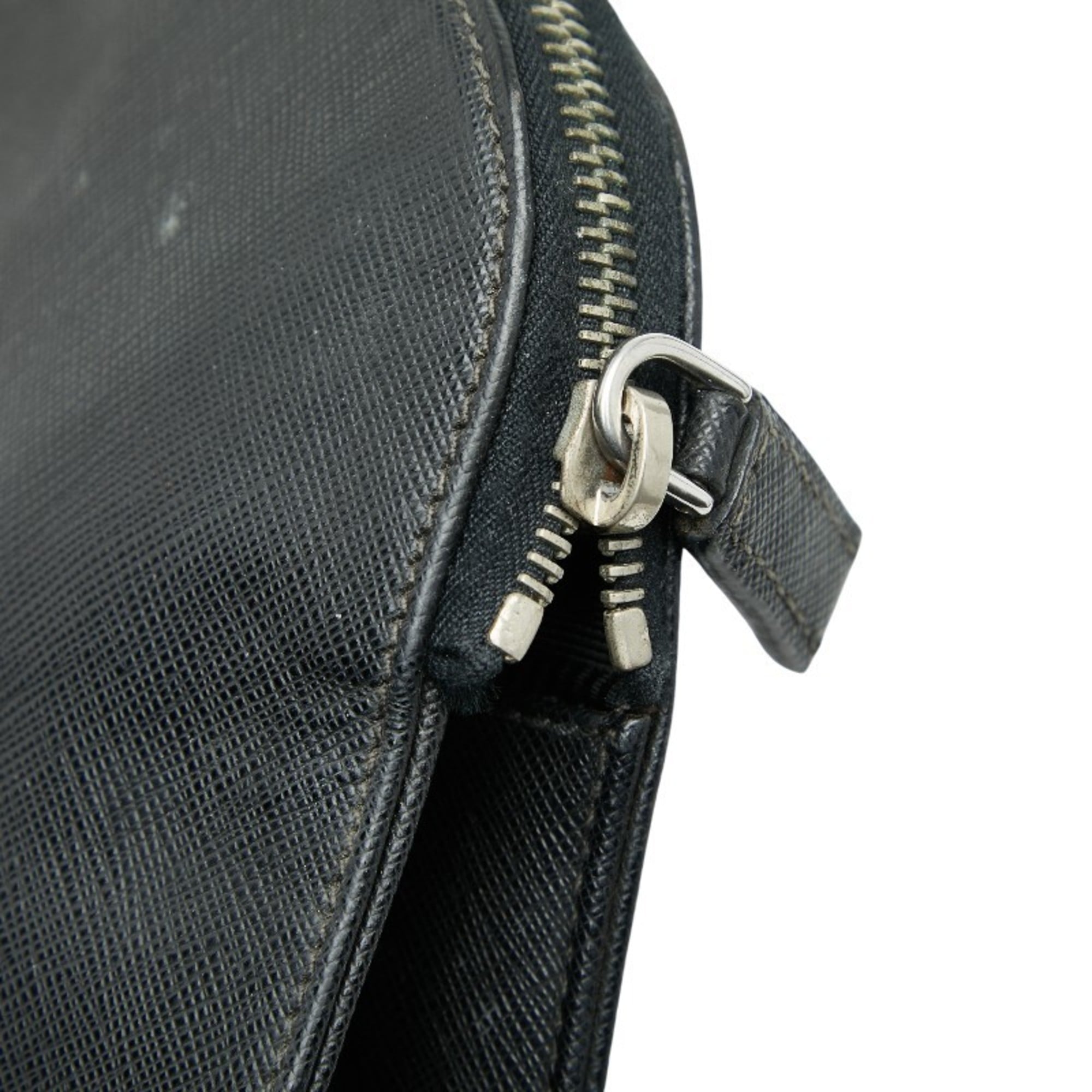 Prada Black Leather Handbag (Pre-Owned)
