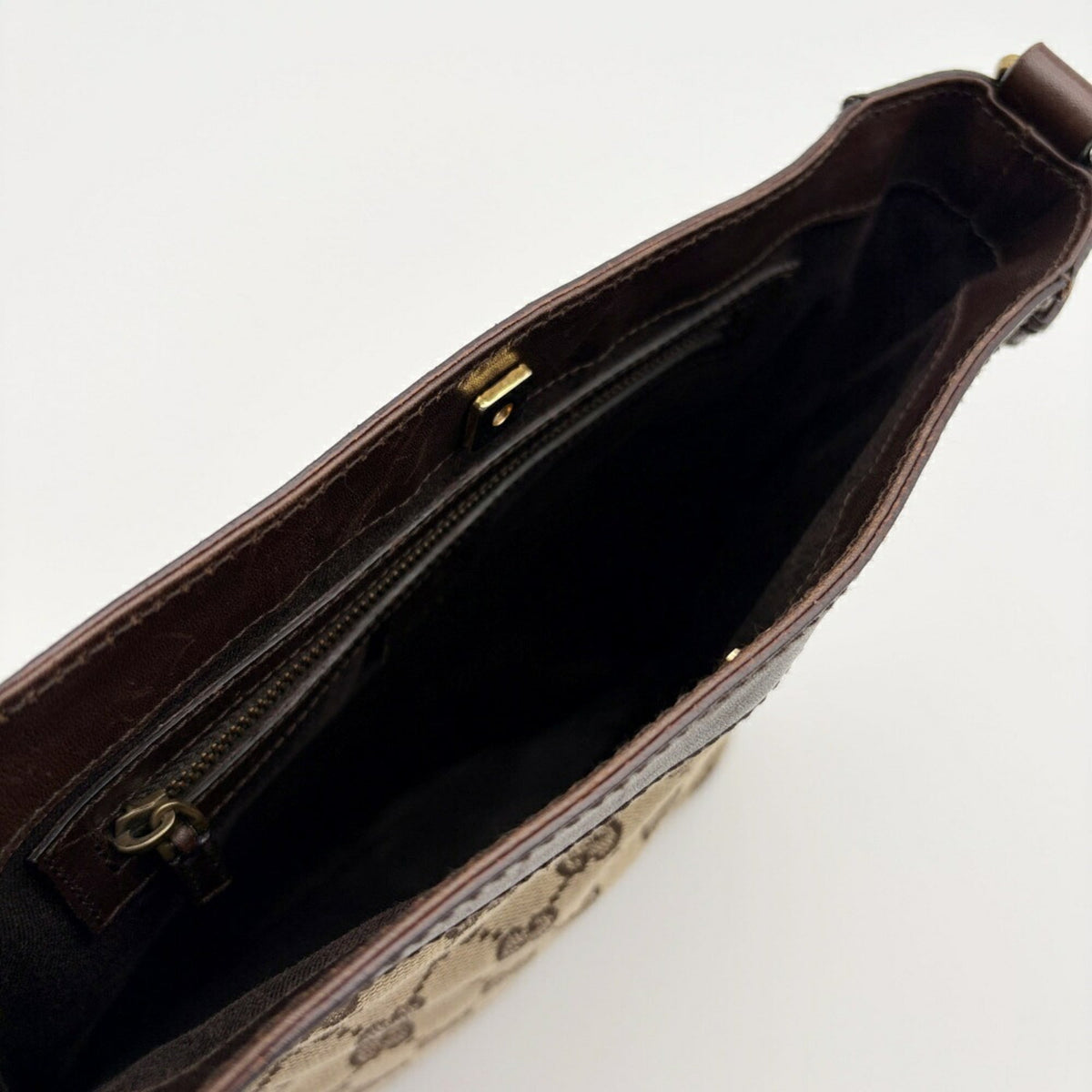 Gucci Gg Canvas Beige Dark Brown Gg Canvas Leather Shoulder Bag (Pre-Owned)