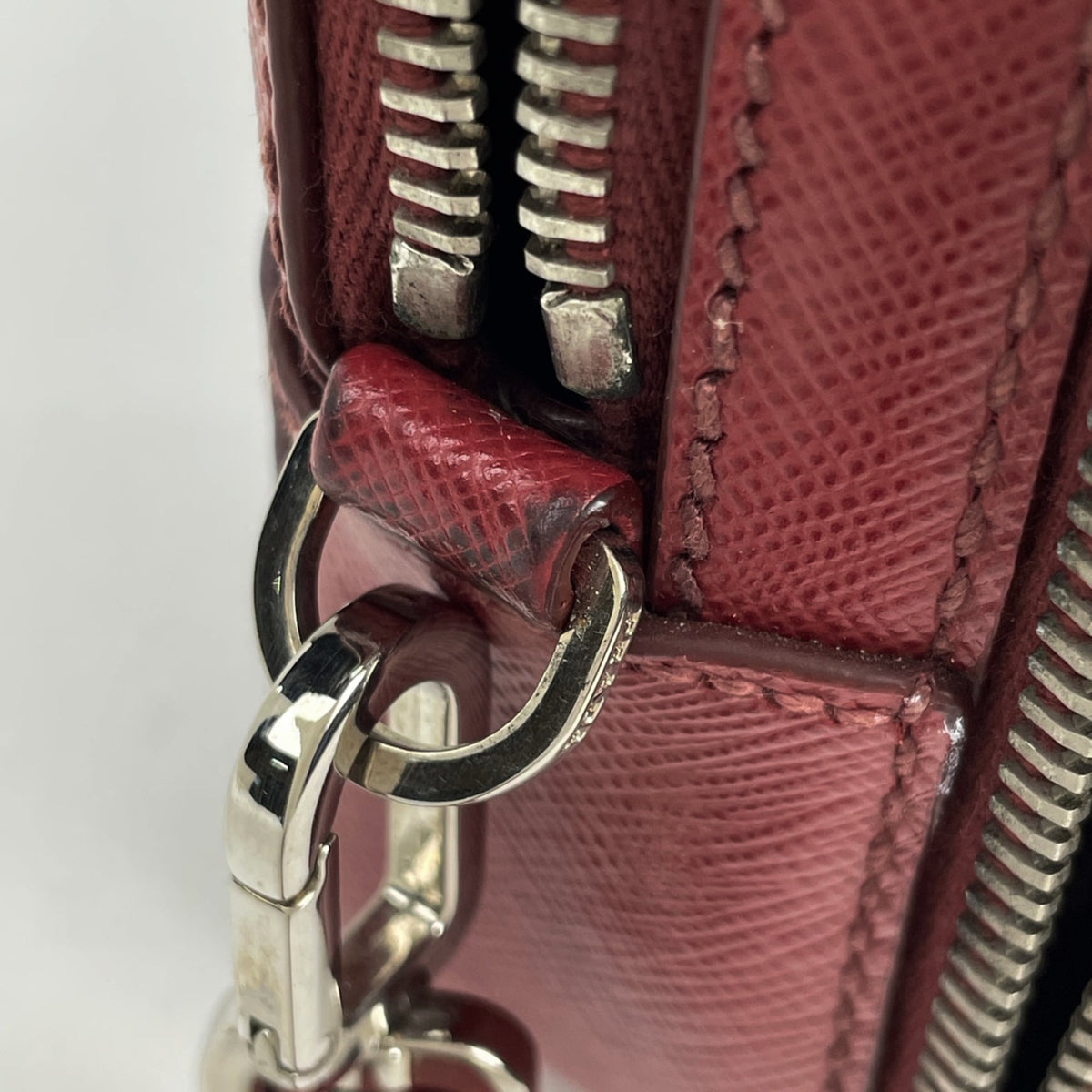 Prada Red Color Leather Clutch Bag (Pre-Owned)