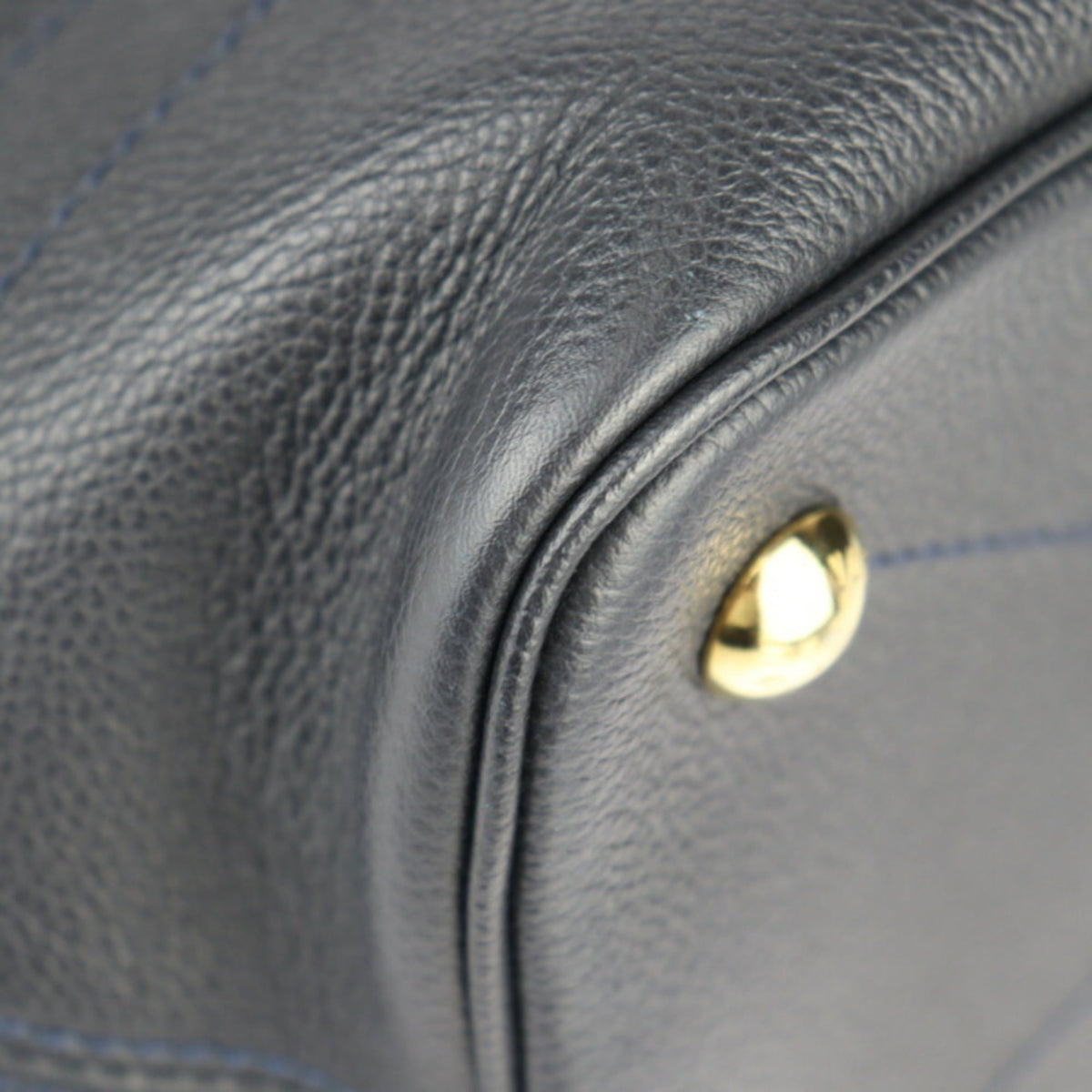 Louis Vuitton Black Leather Handbag Pouch Shoulder Bag Tote Bag (Pre-Owned)