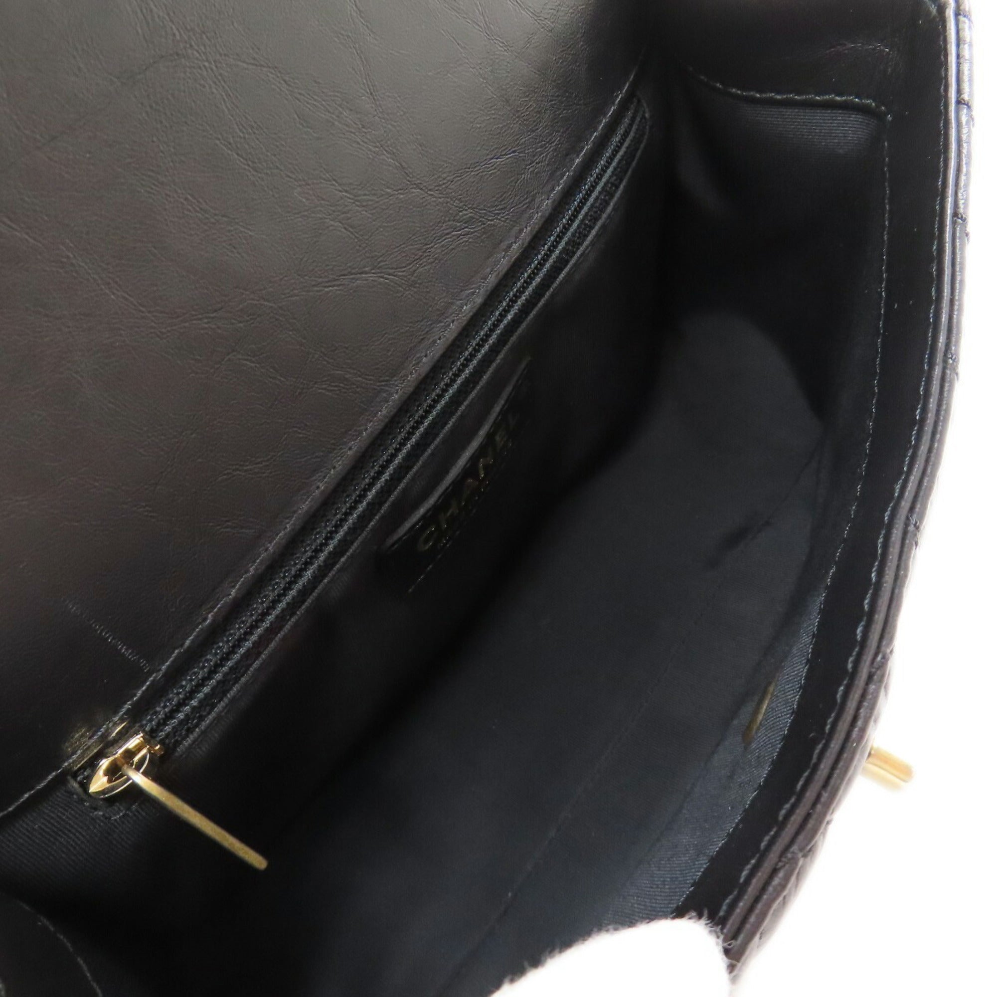 Chanel Black Leather Handbag (Pre-Owned)