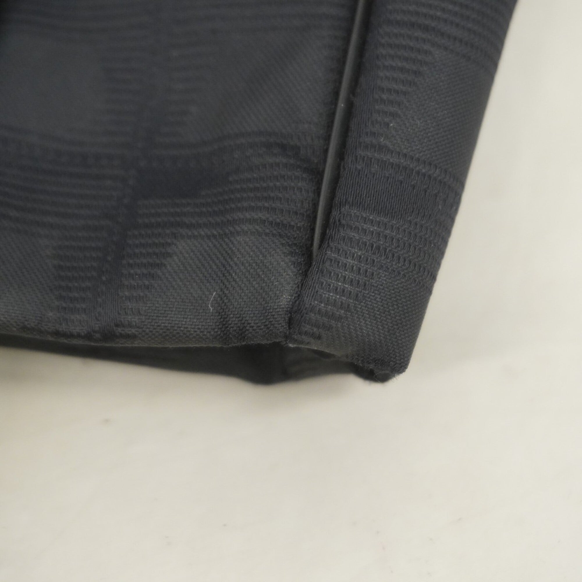 Chanel Black Nylon Tote Bag (Pre-Owned)