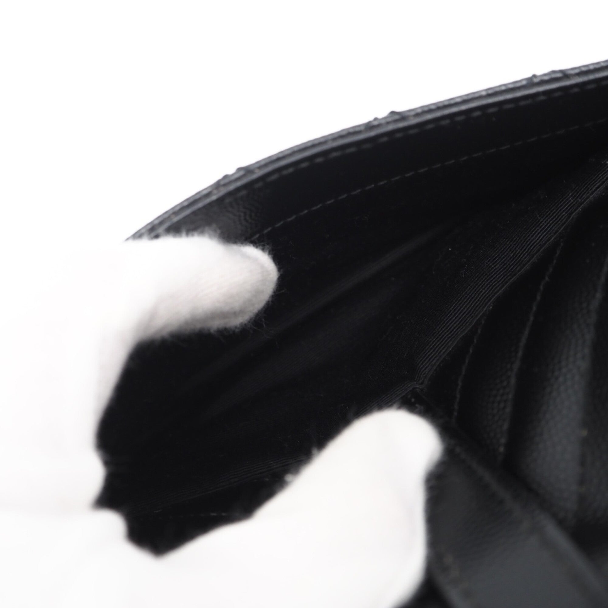 Yves Saint Laurent Black Leather Shoulder Bag (Pre-Owned)