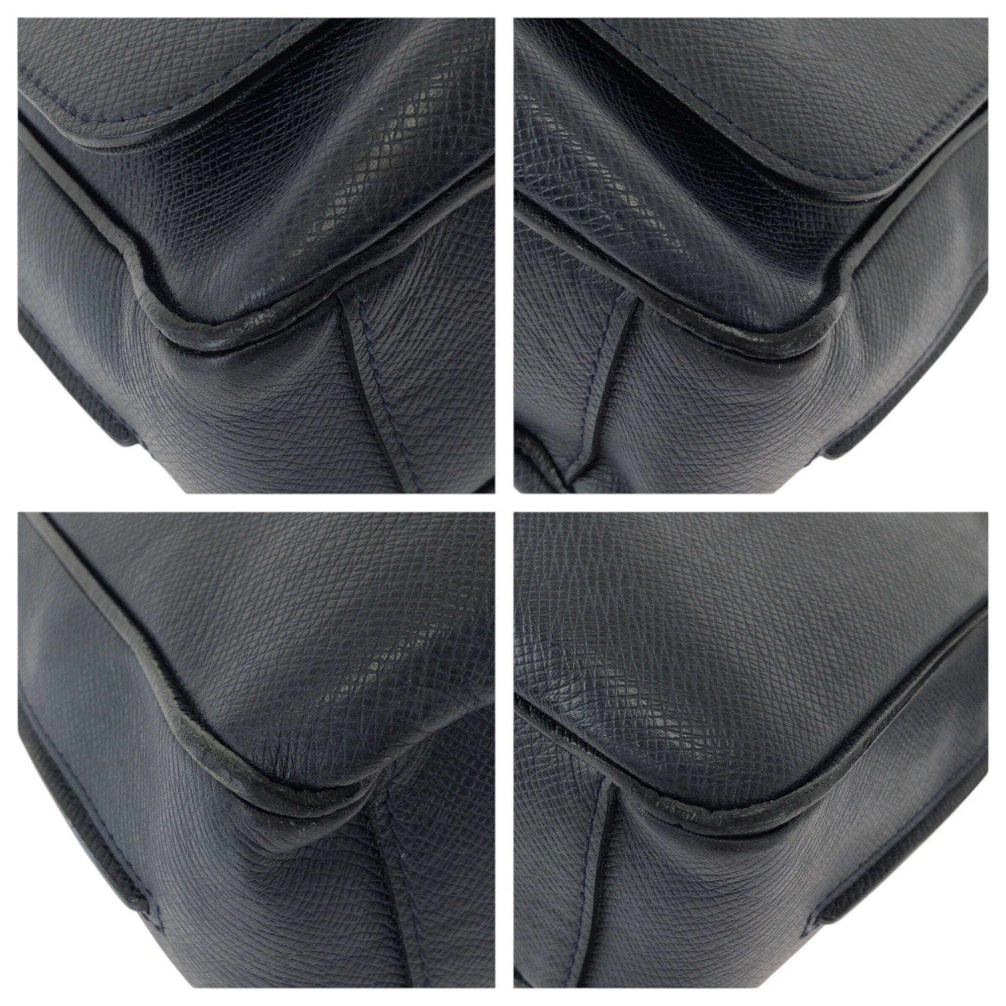 Louis Vuitton Navy Taiga Leather Messenger Bag Shoulder Bag (Pre-Owned)