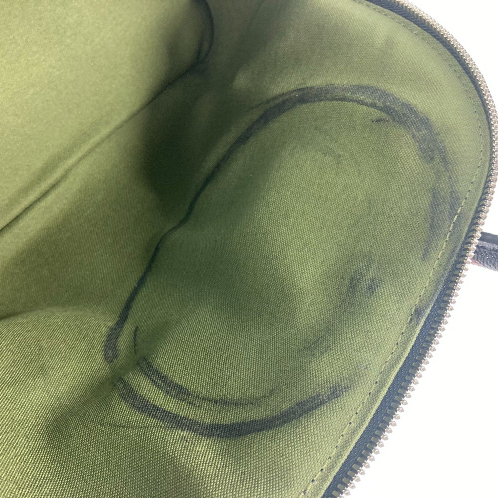 Louis Vuitton Black Cloth Shoulder Bag (Pre-Owned)