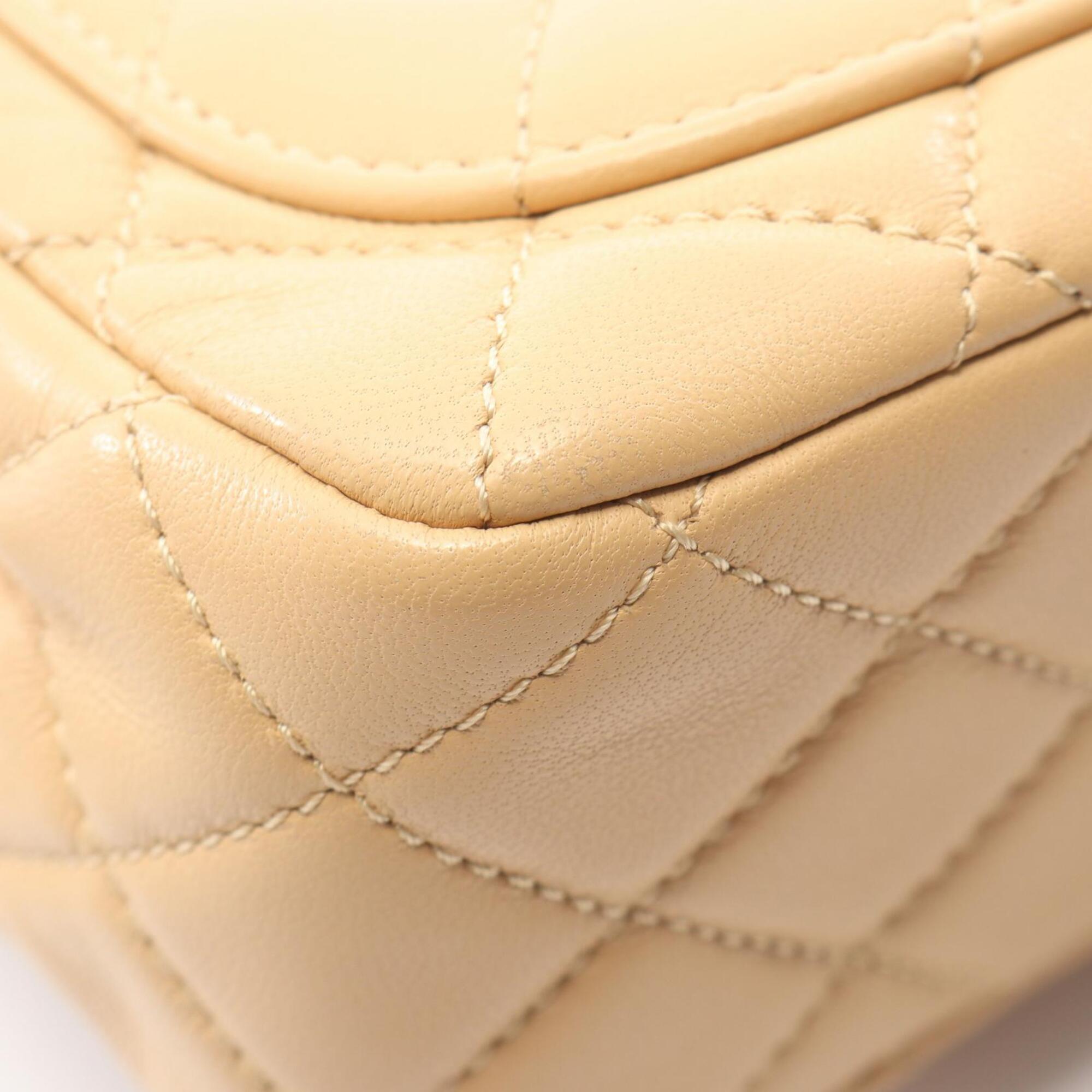 Chanel Matelasse Beige Leather Handbag Shoulder Bag (Pre-Owned)